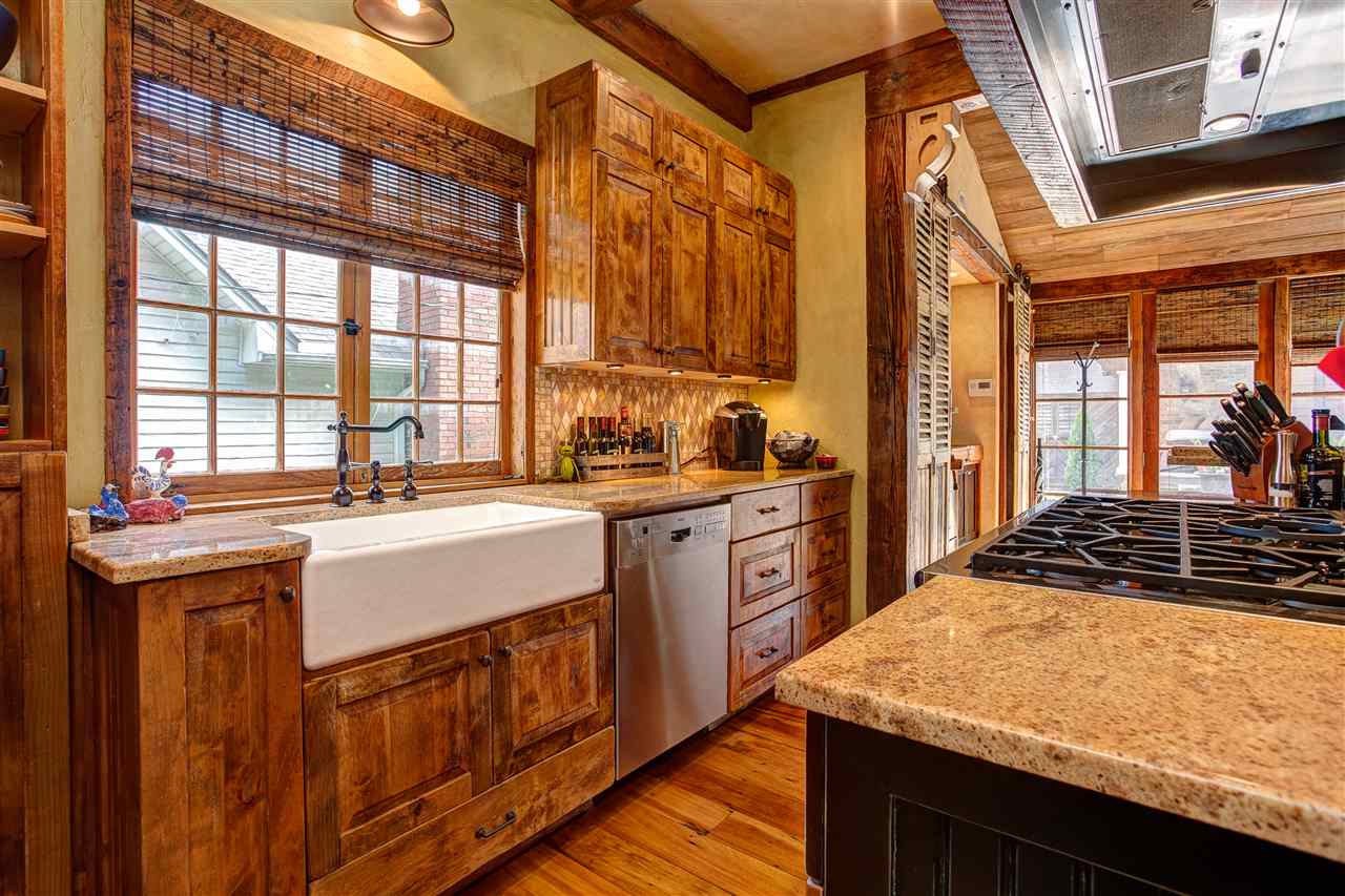 Country Club Heights - Residential