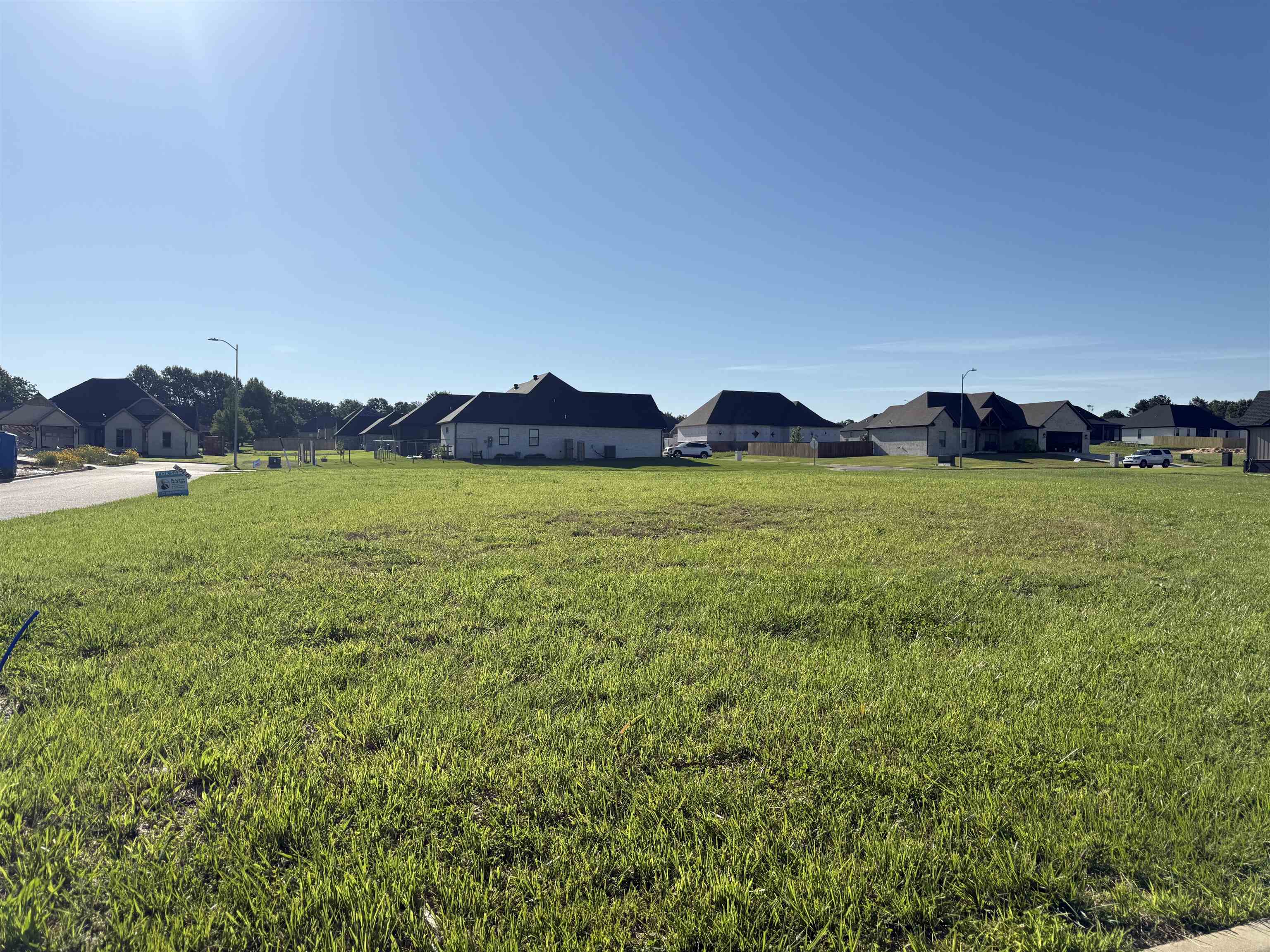 SILO RIDGE ESTATES - Land