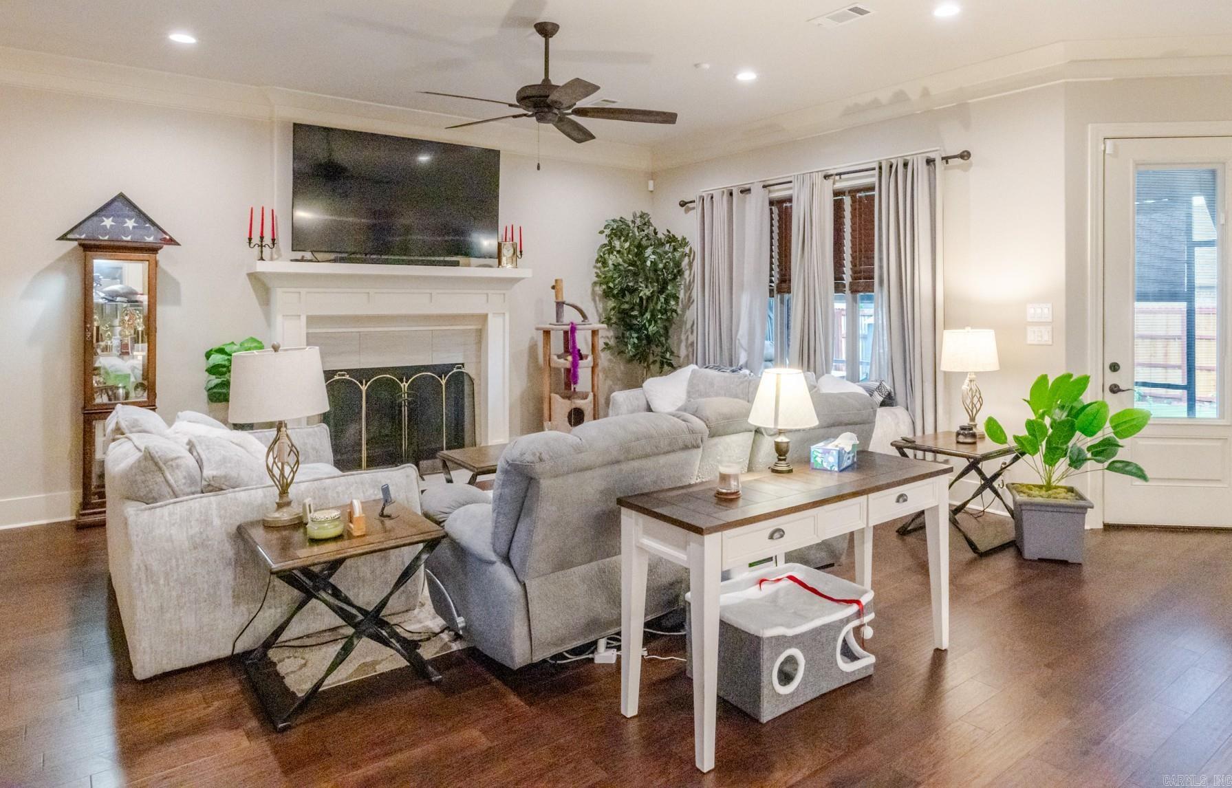 MILLERS GLENN - Residential