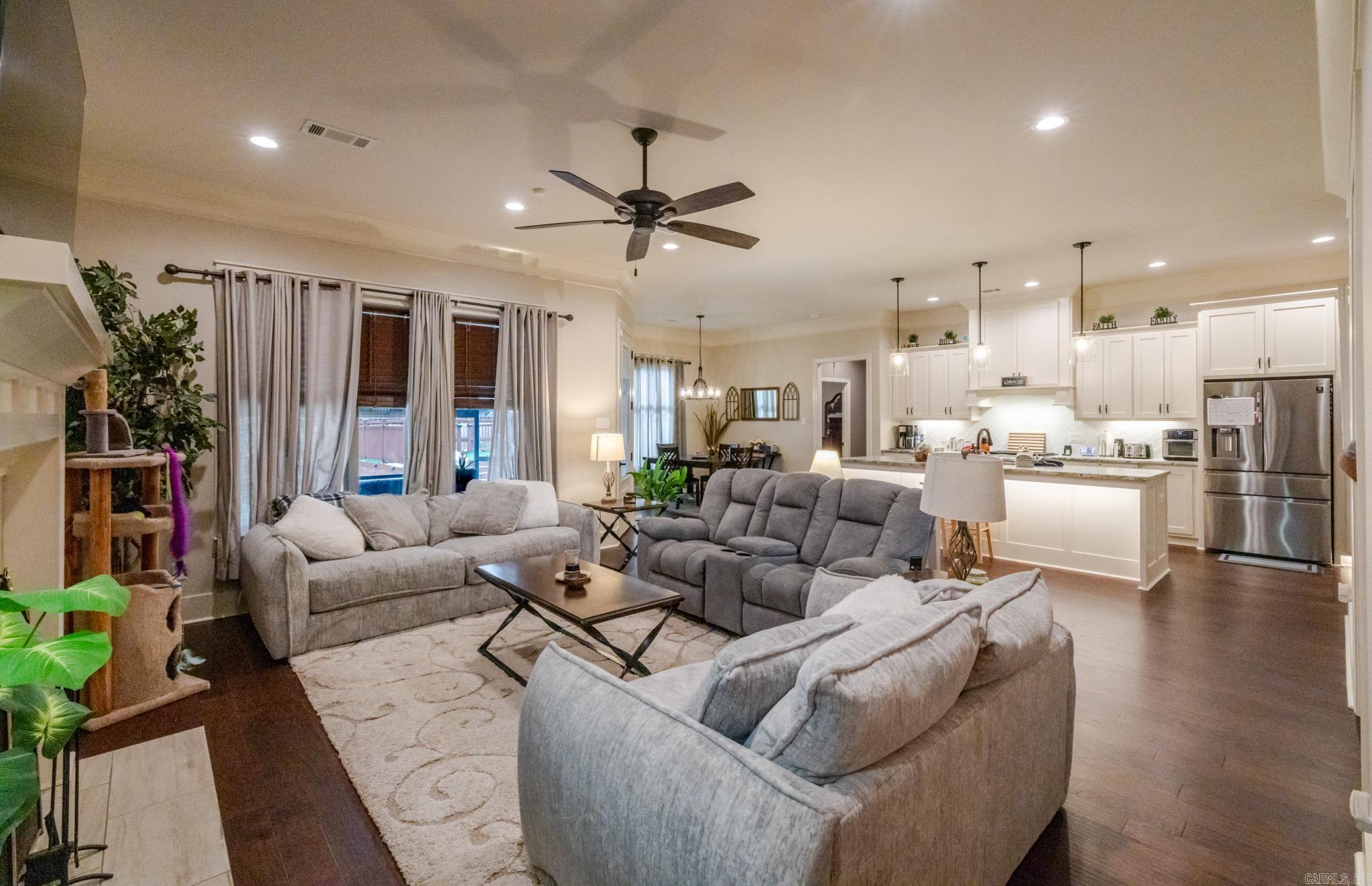 MILLERS GLENN - Residential