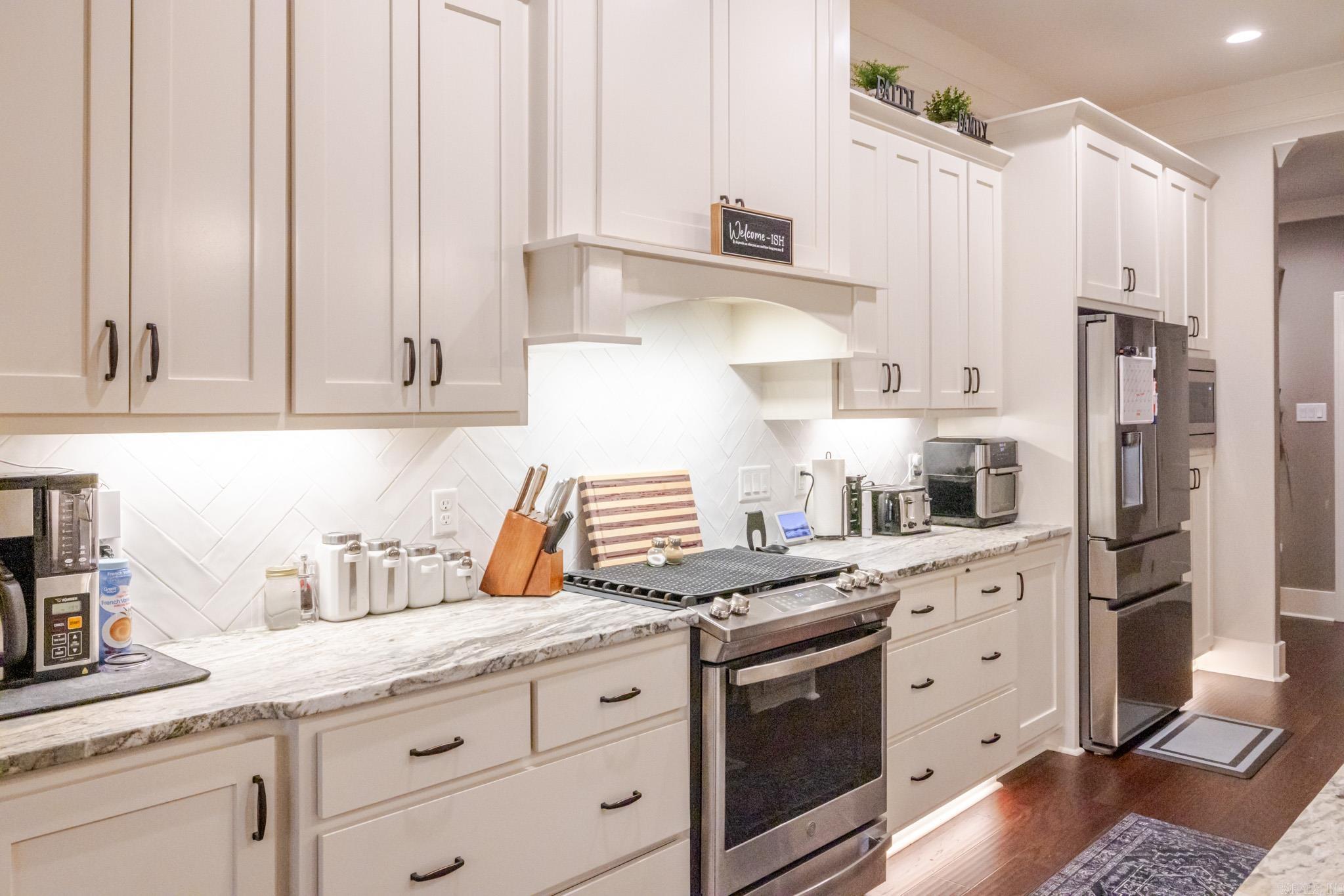 MILLERS GLENN - Residential