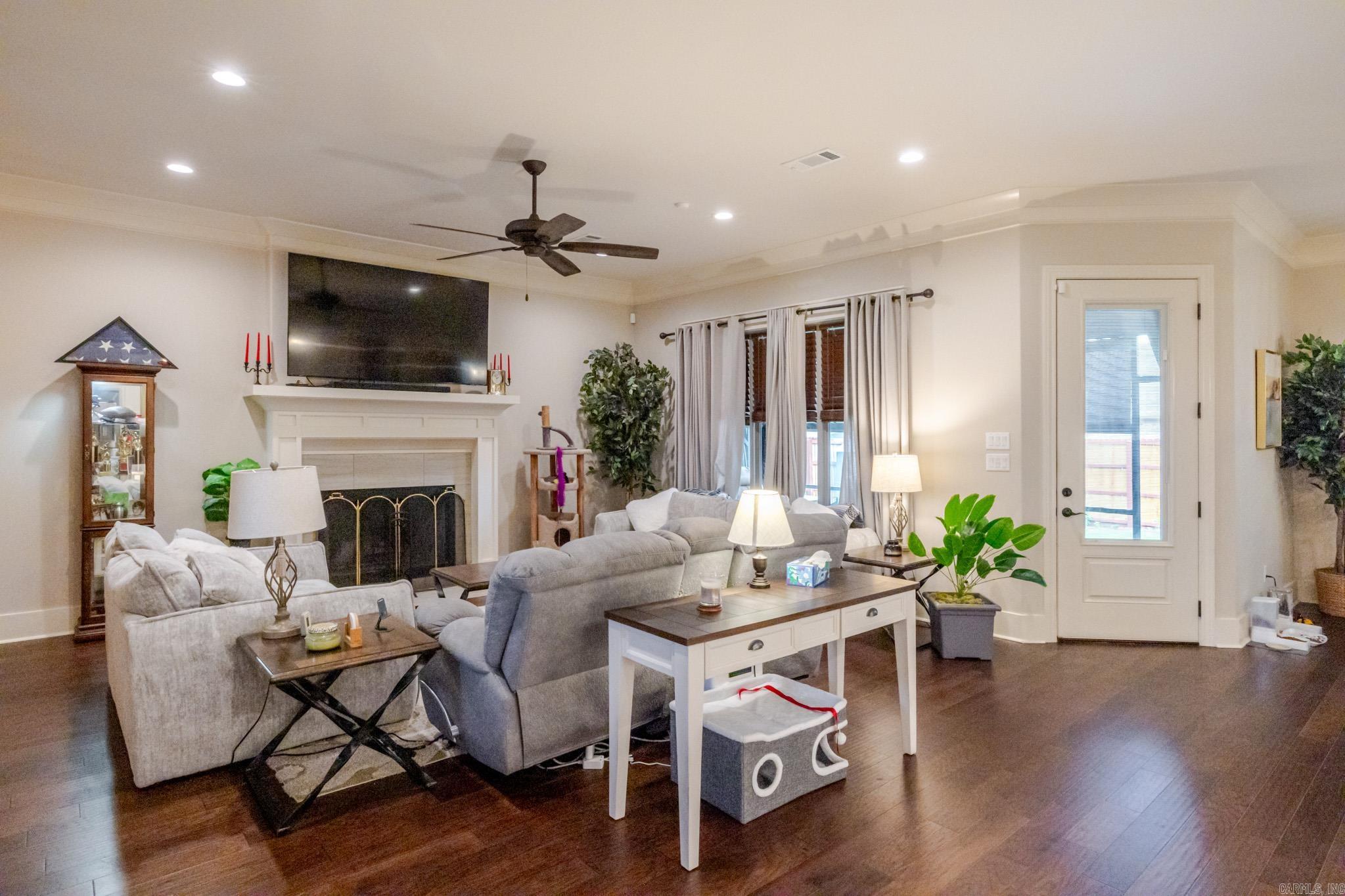 MILLERS GLENN - Residential