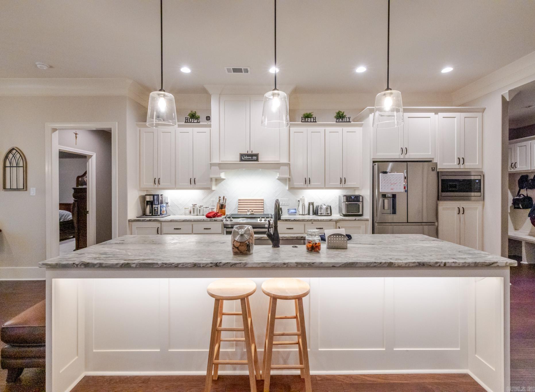 MILLERS GLENN - Residential