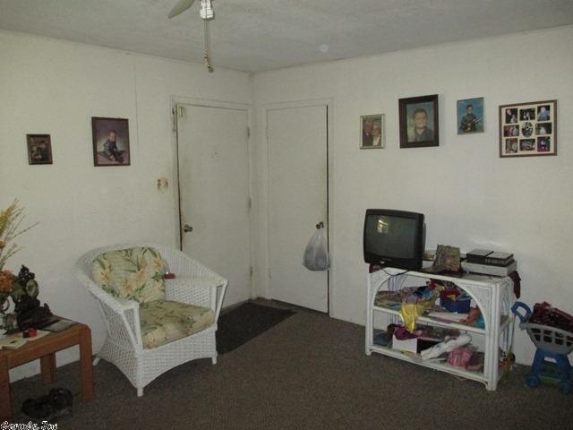 Earls Lake - Residential