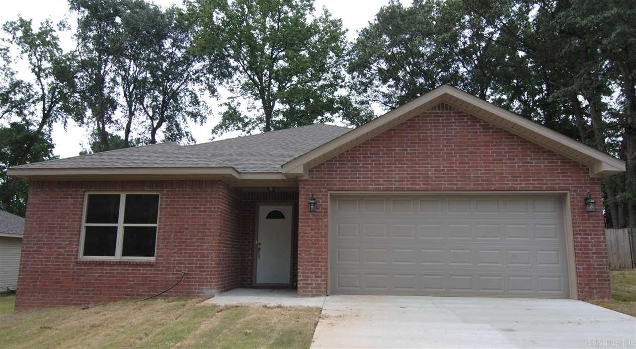 NEW CONSTRUCTION!!! Beautiful 3/2 Home w/Stained Concrete Floors, Granite Counters in Kitchen & Bathrooms! Tons of Closets, HUGE Pantry, Neutral Colors, 2-car Garage, Concrete Patio, W/D Hookups, ALL Electric!!! Pets Upon Owner Approval, Fee Based on Type & Size