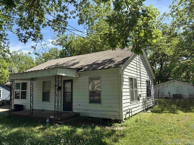 Calling all investors and renovators! This 1942 home offers 1,140 square feet and plenty of upside for the right buyer. Whether you're looking for your next flip, rental investment, or value-add project, this property presents an opportunity to build equity through improvements. Sold as-is.