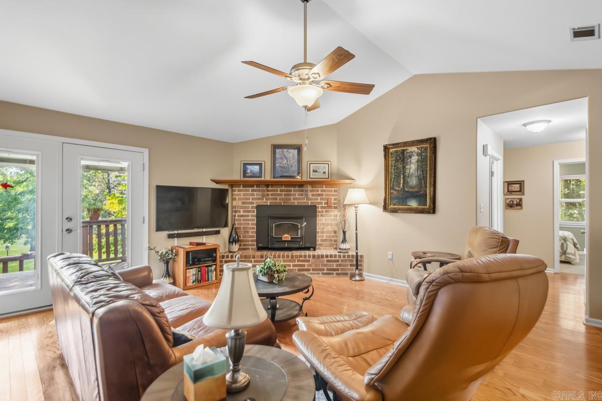 PINEVIEW - Residential