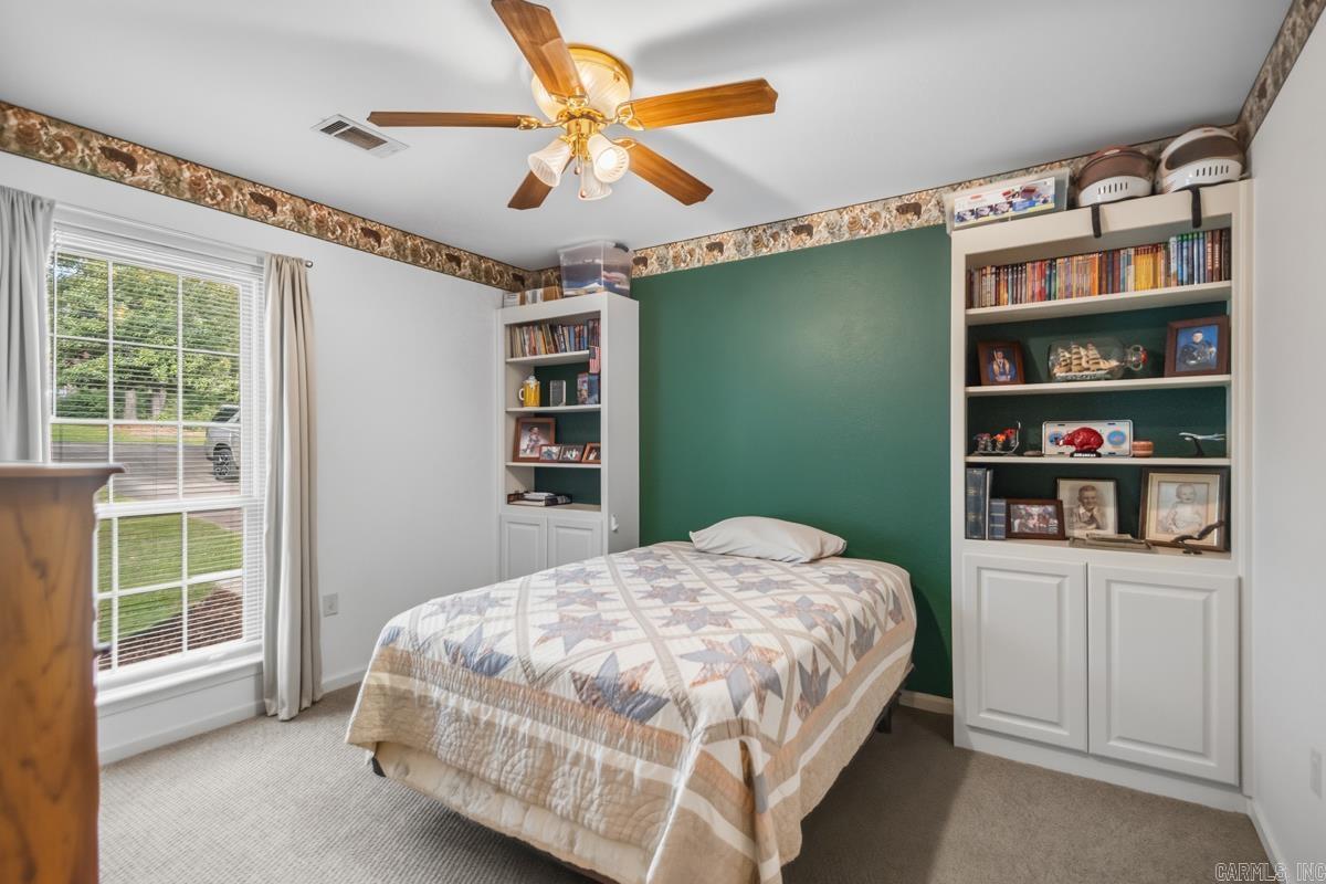 PINEVIEW - Residential