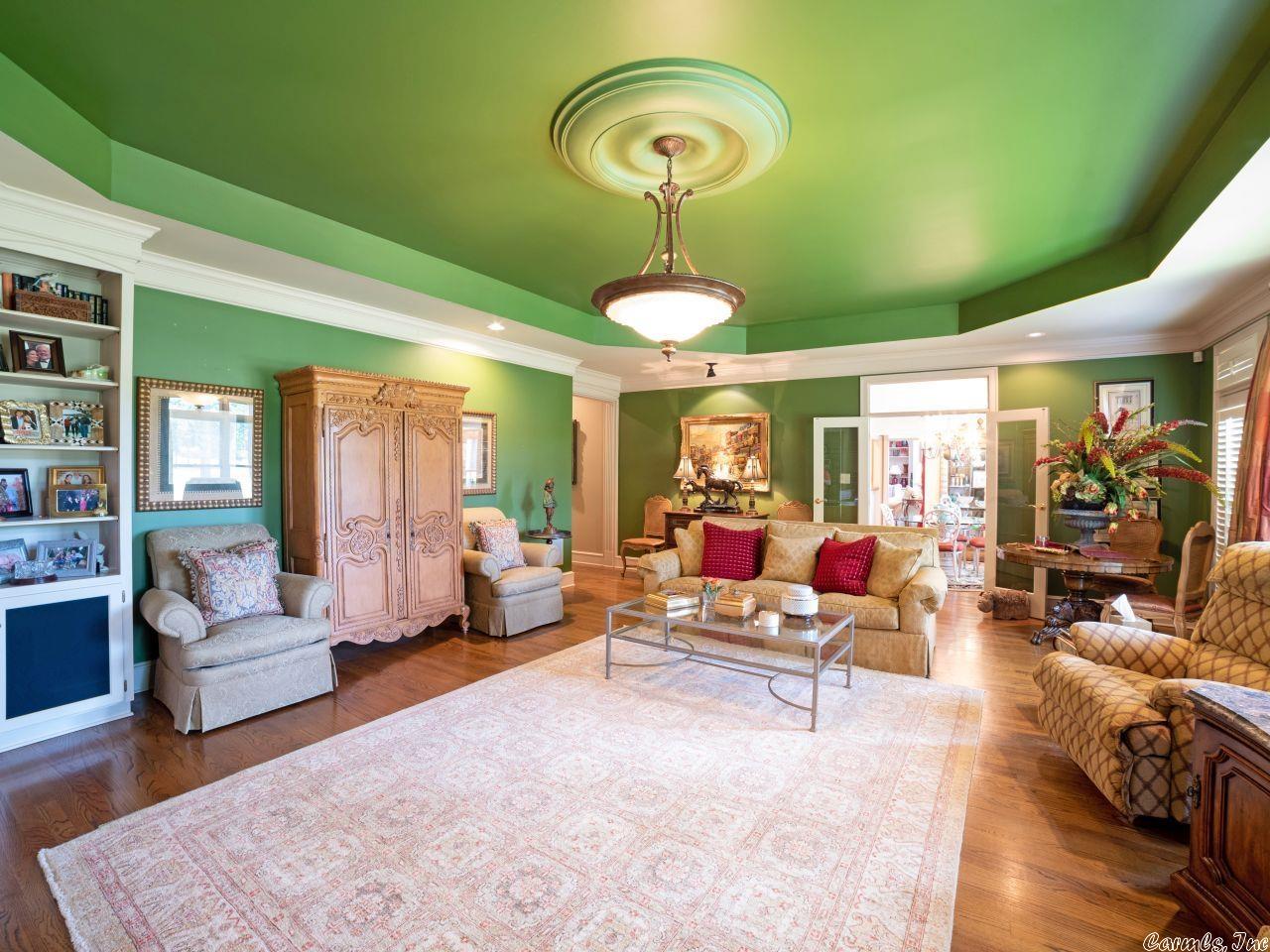 CHENAL VALLEY CHENAL CIRCLE - Residential