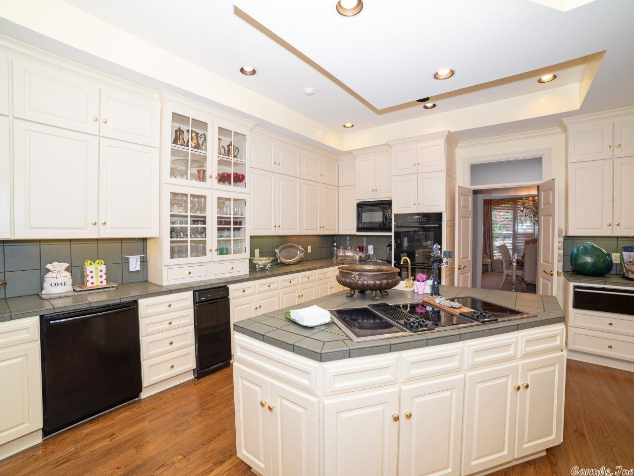 CHENAL VALLEY CHENAL CIRCLE - Residential