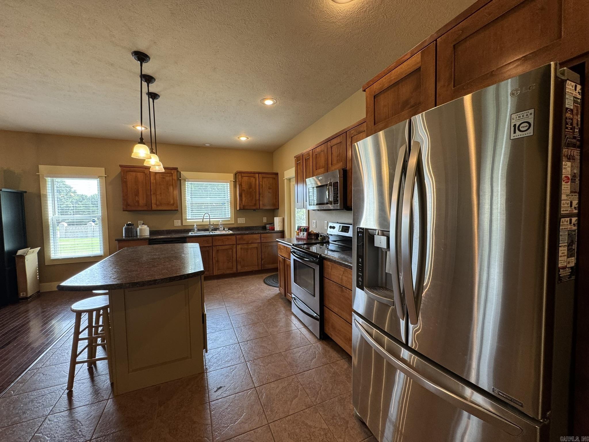 COBBLESTONE RIDGE - Residential