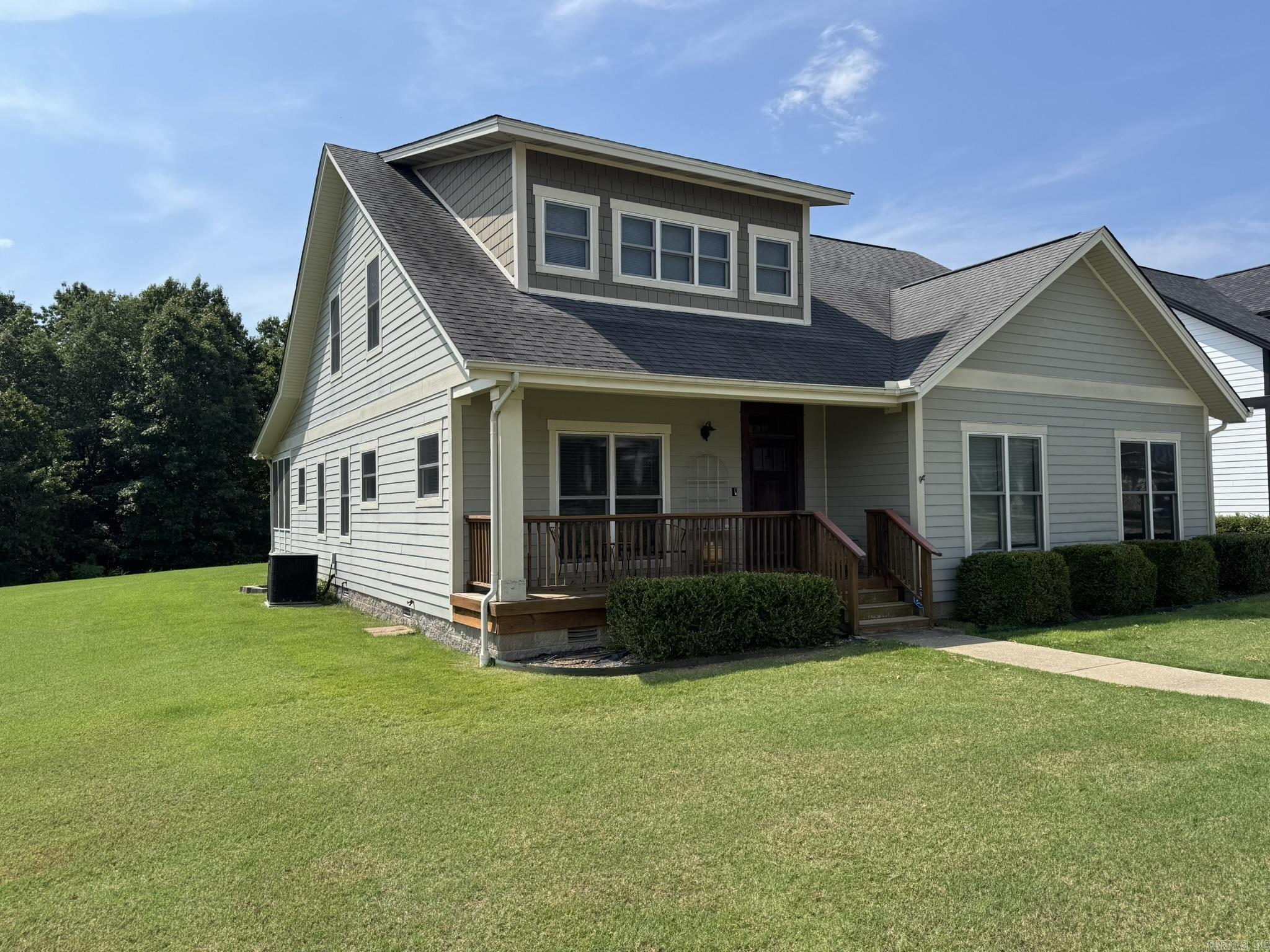COBBLESTONE RIDGE - Residential