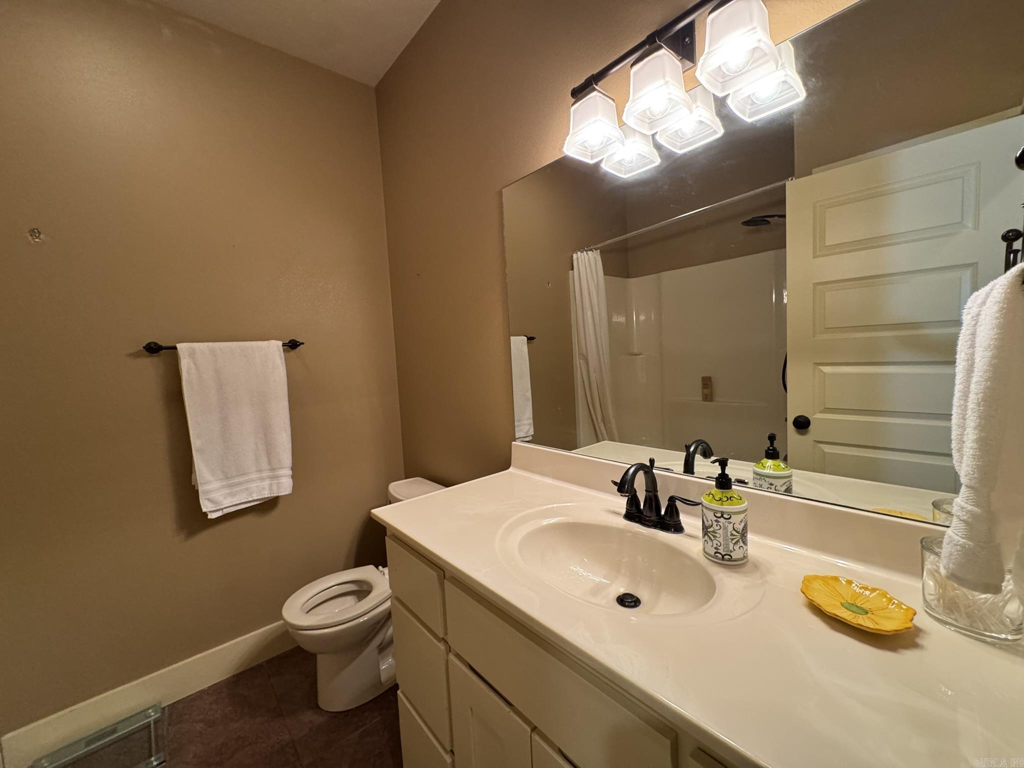 COBBLESTONE RIDGE - Residential