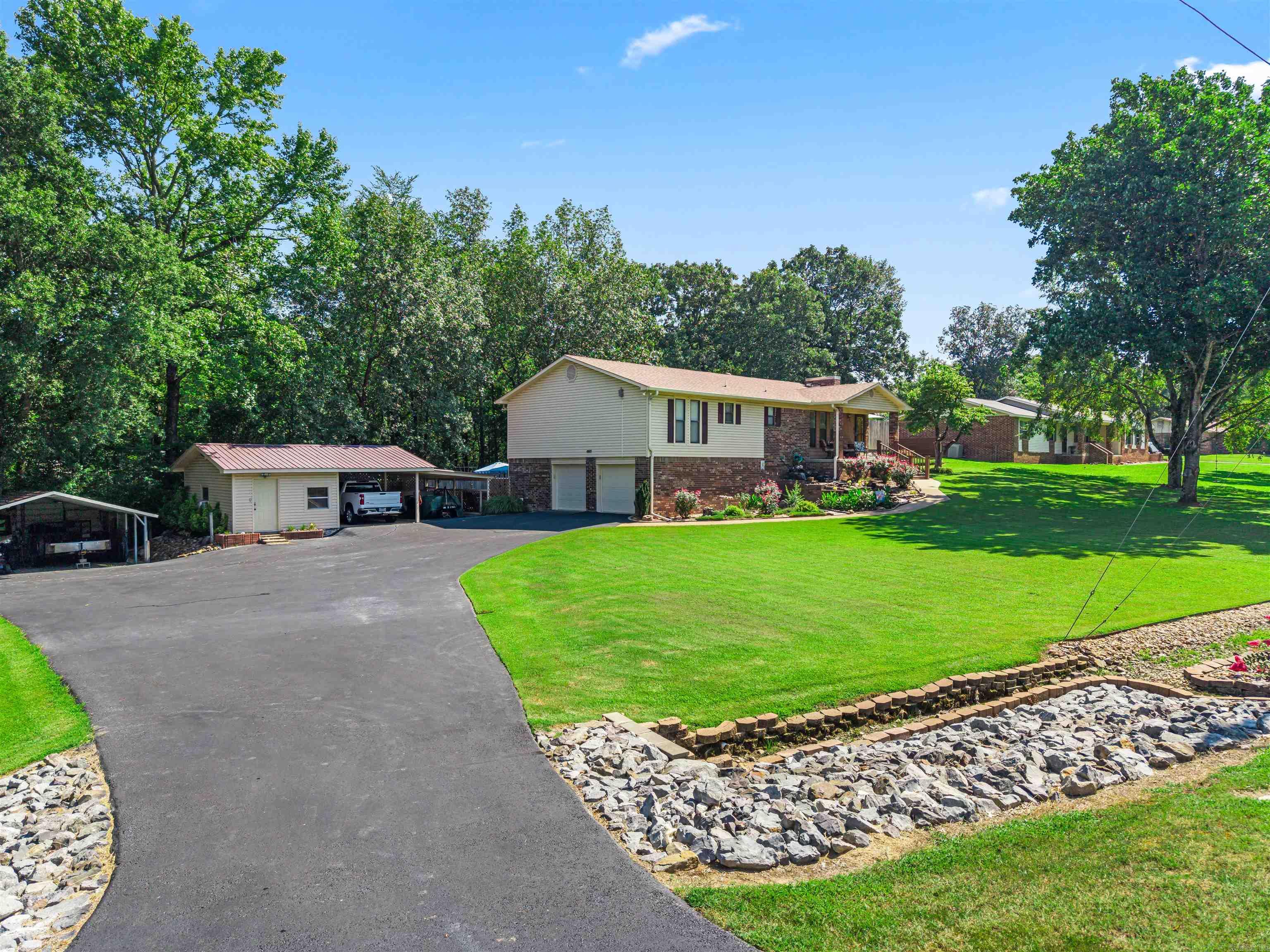 Lake Hamilton Outside - Residential