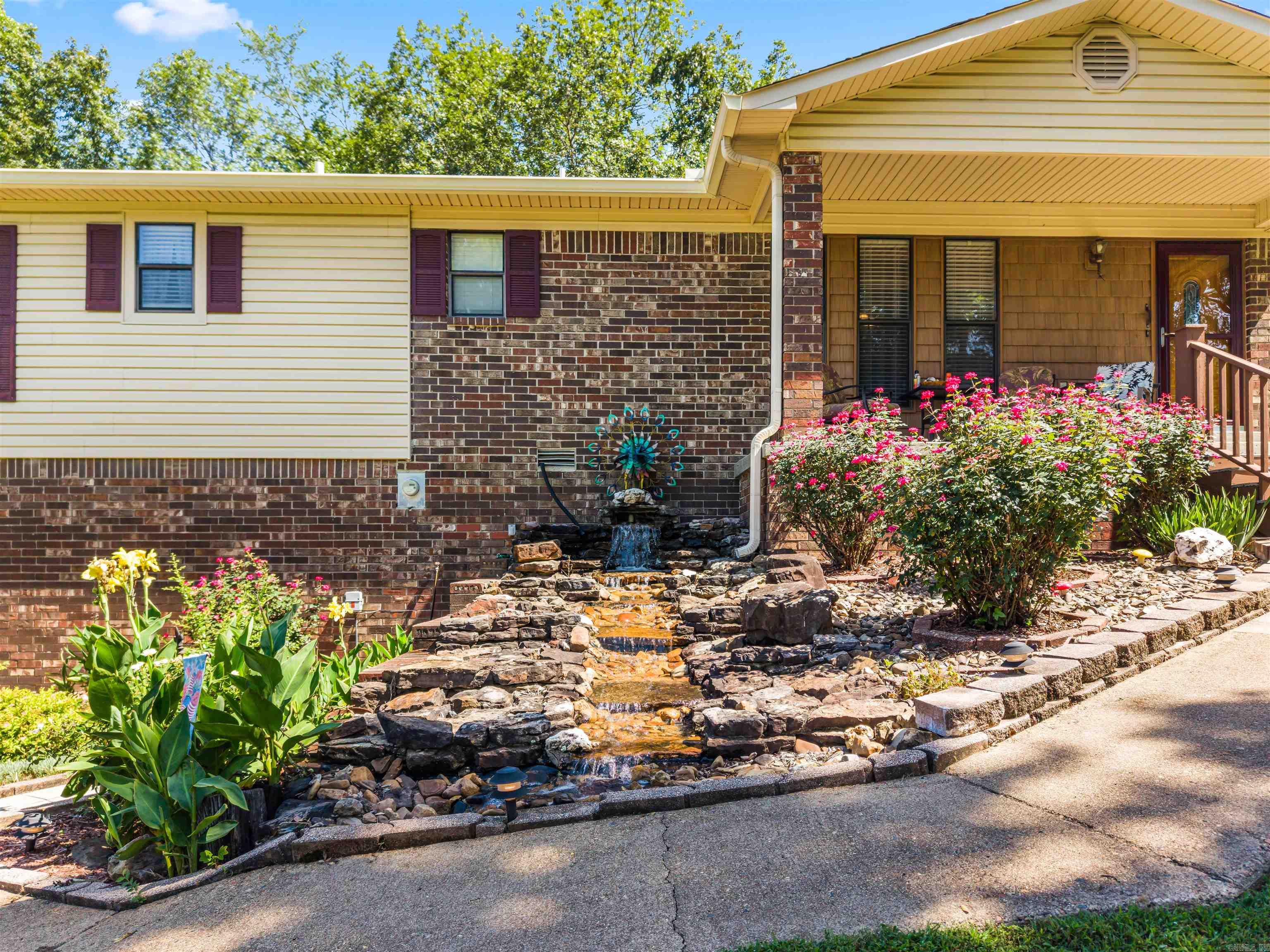 Lake Hamilton Outside - Residential