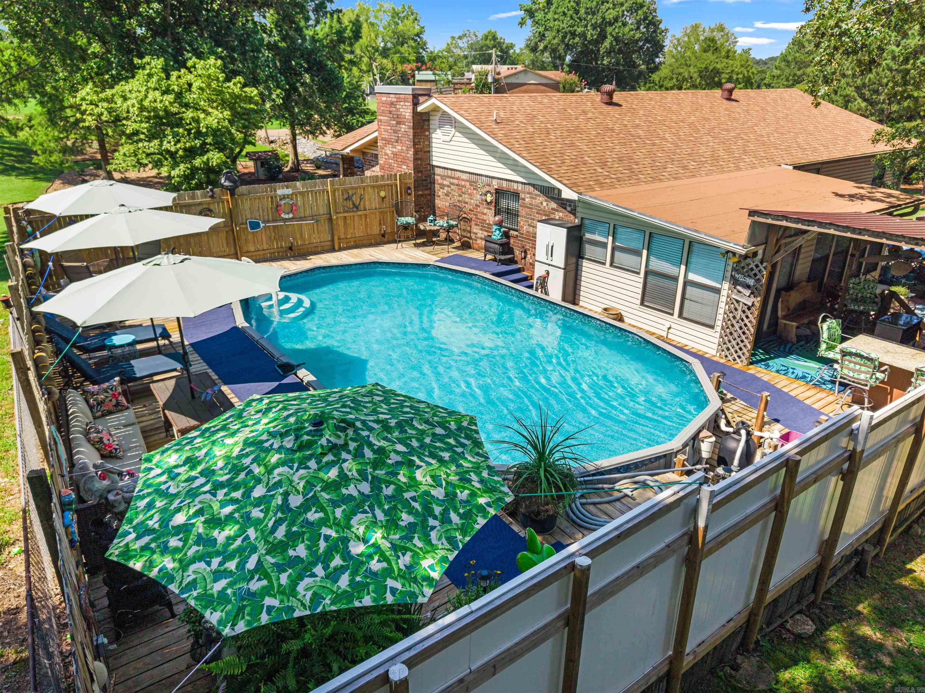 Lake Hamilton Outside - Residential