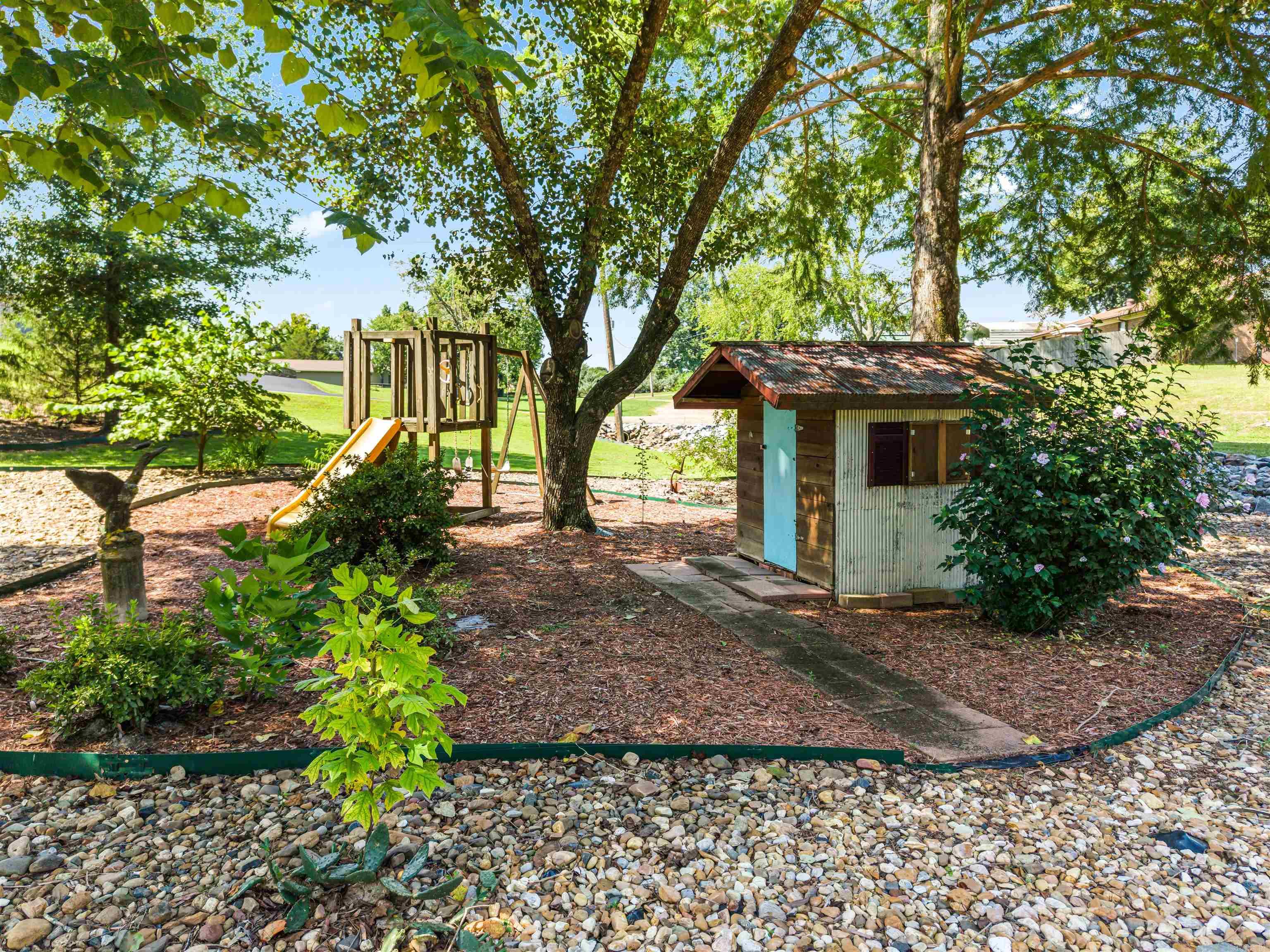 Lake Hamilton Outside - Residential