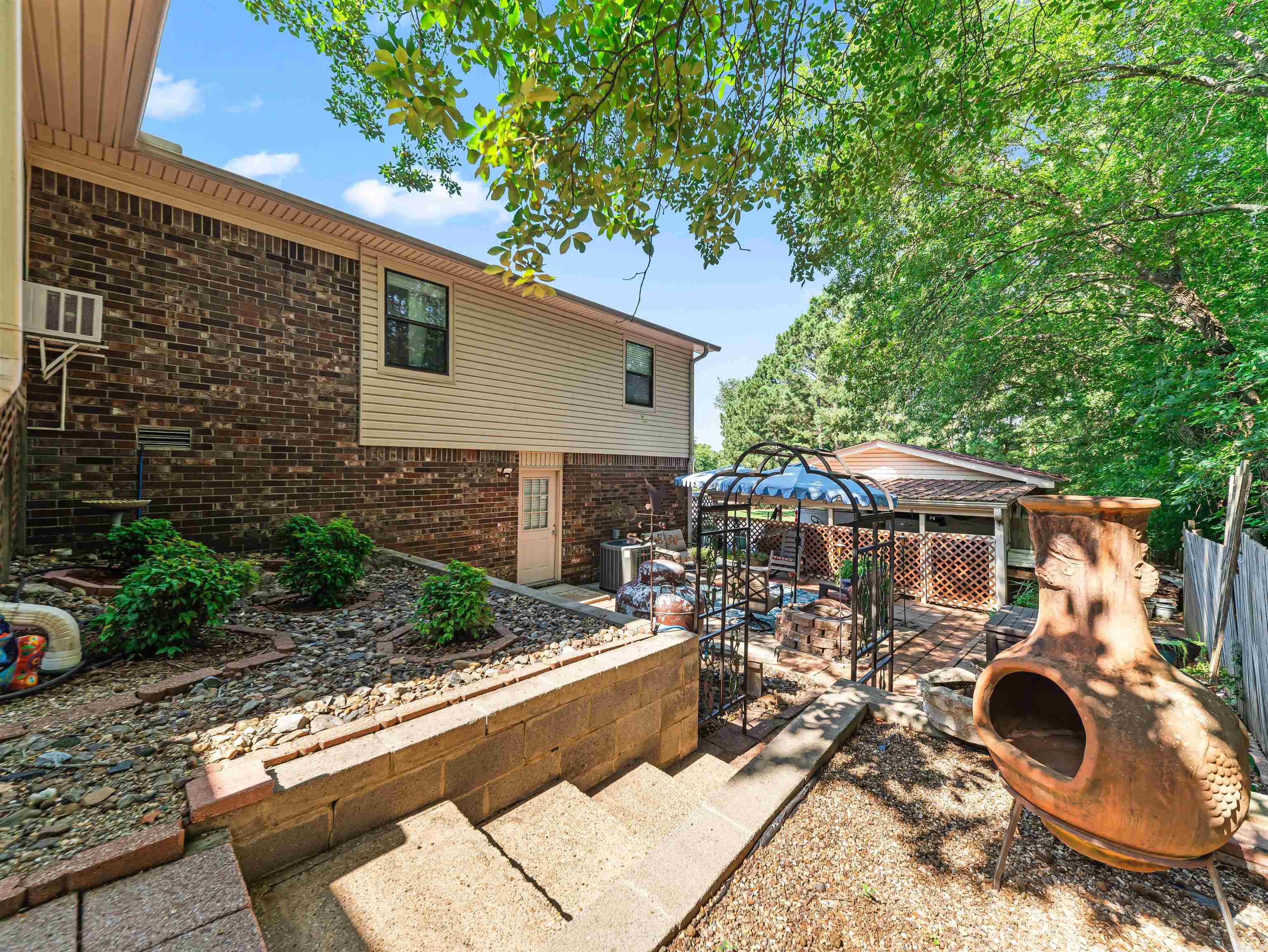Lake Hamilton Outside - Residential