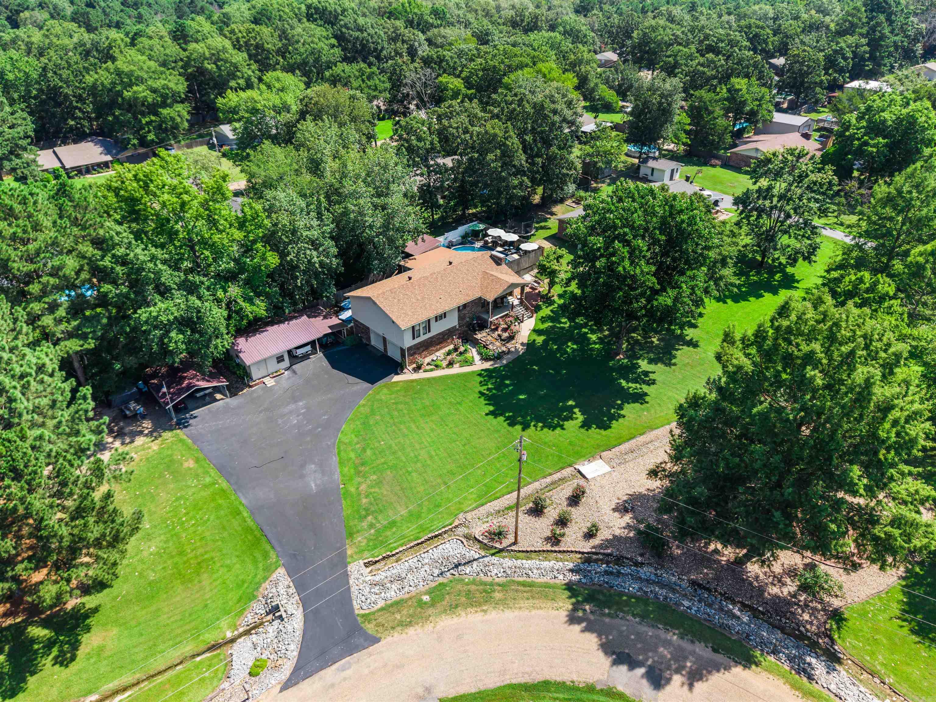 Lake Hamilton Outside - Residential