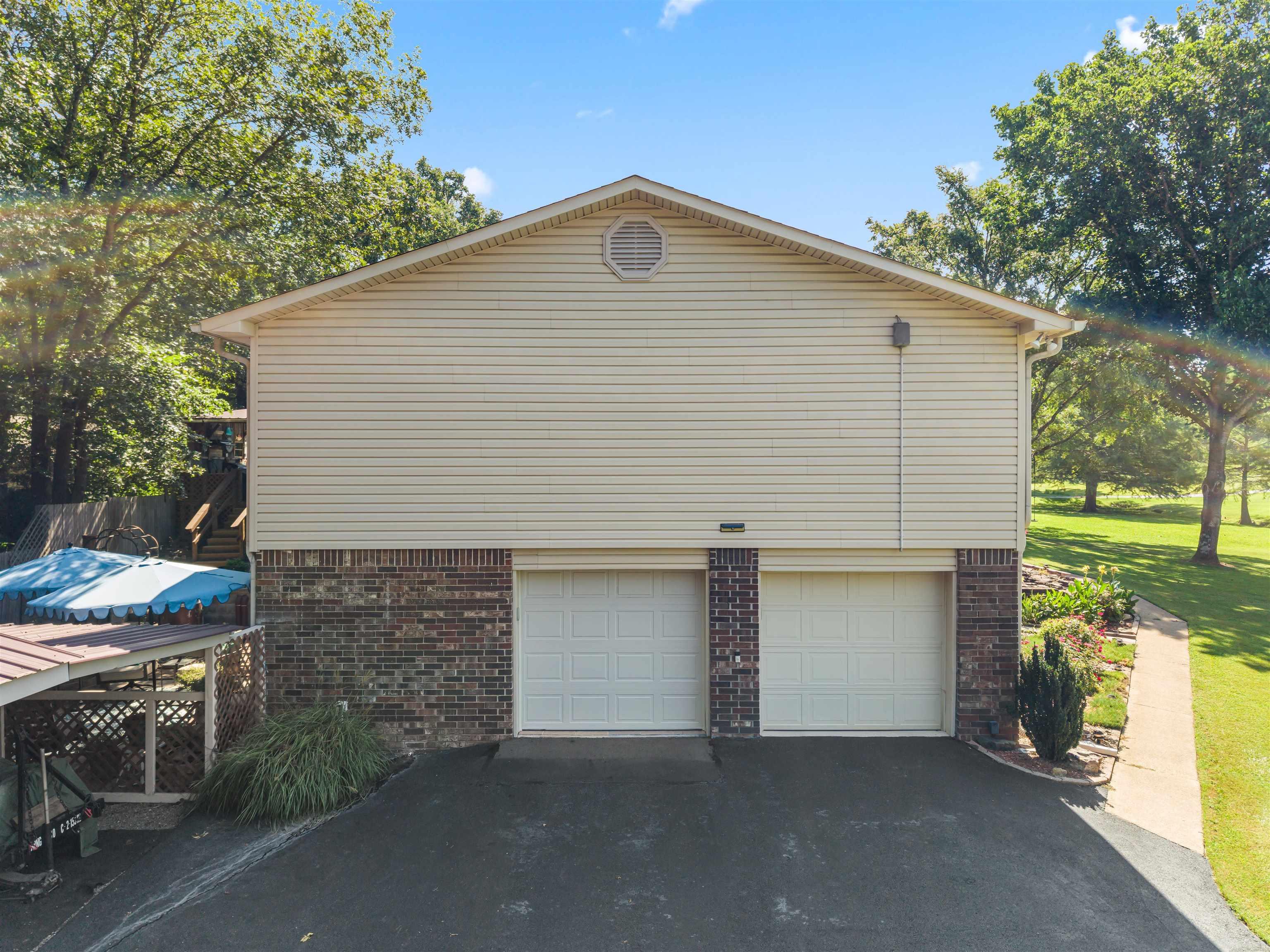 Lake Hamilton Outside - Residential
