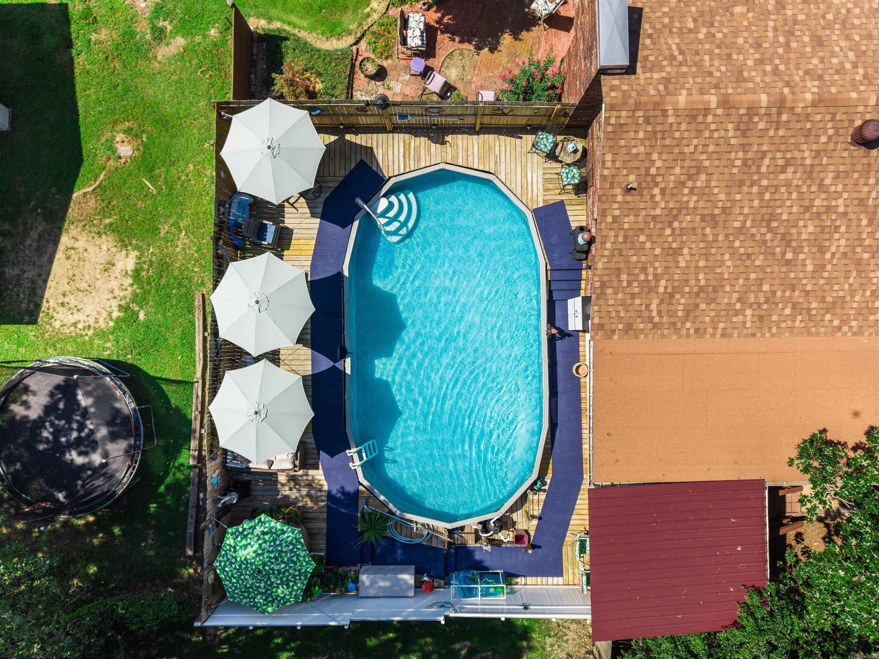 Lake Hamilton Outside - Residential