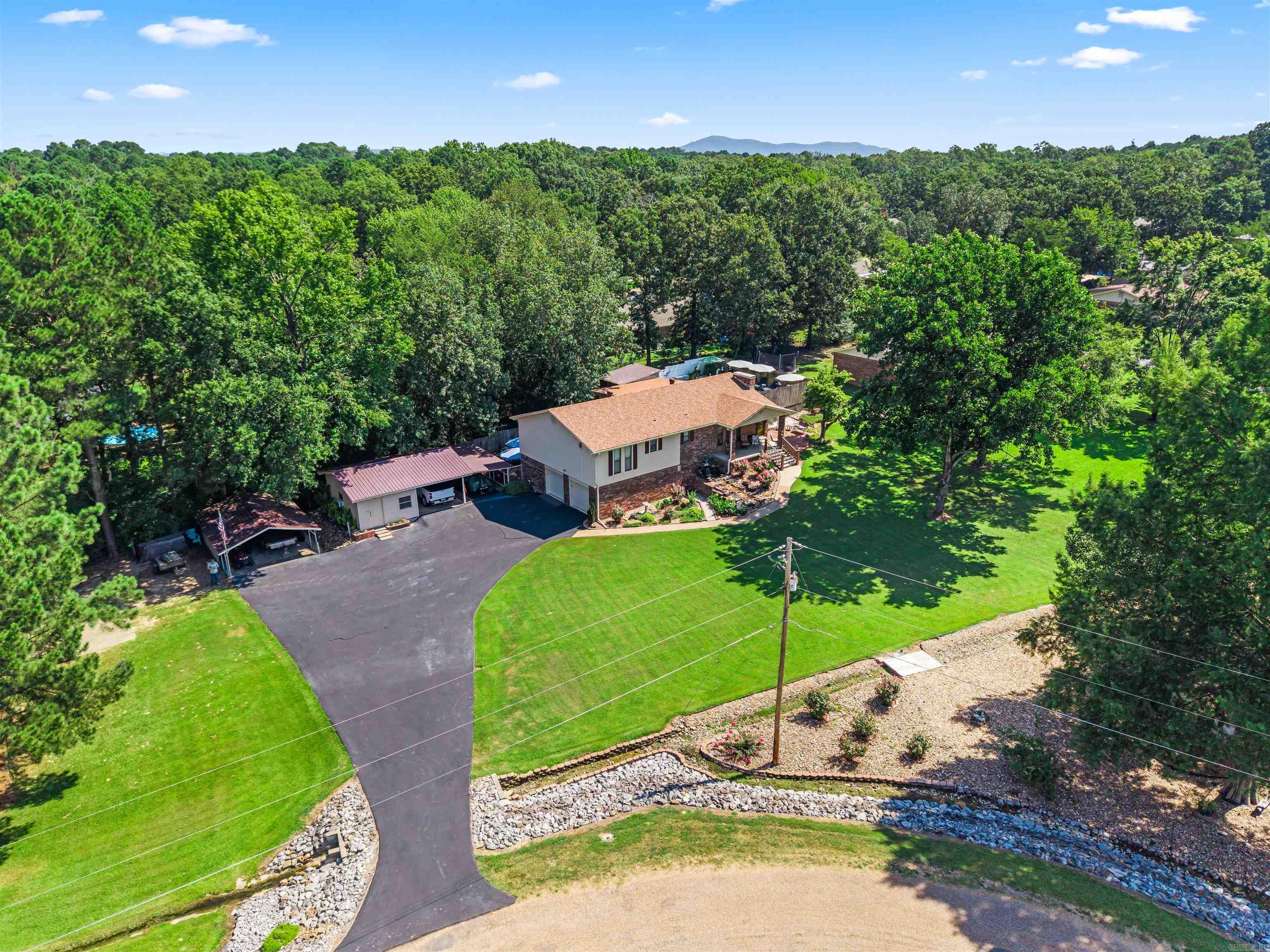 Lake Hamilton Outside - Residential