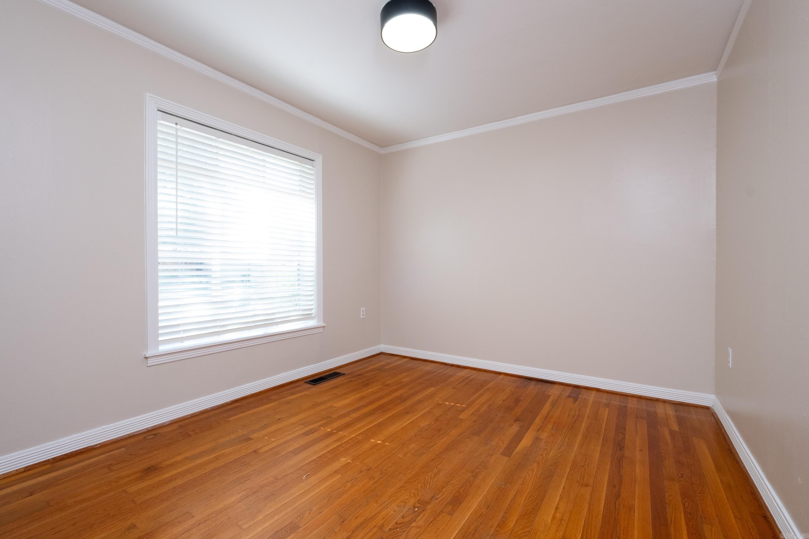 COOLWOOD - Residential