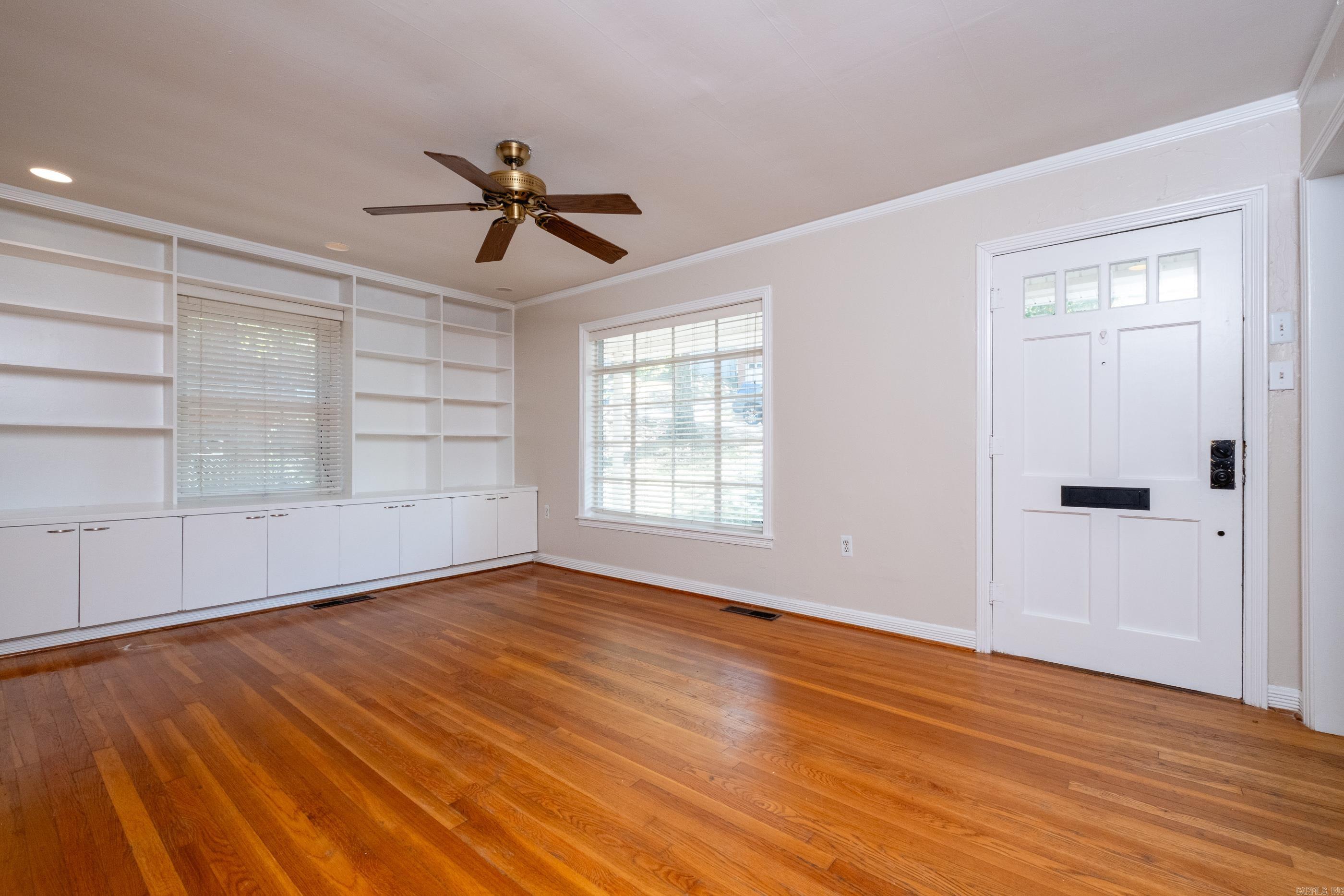 COOLWOOD - Residential