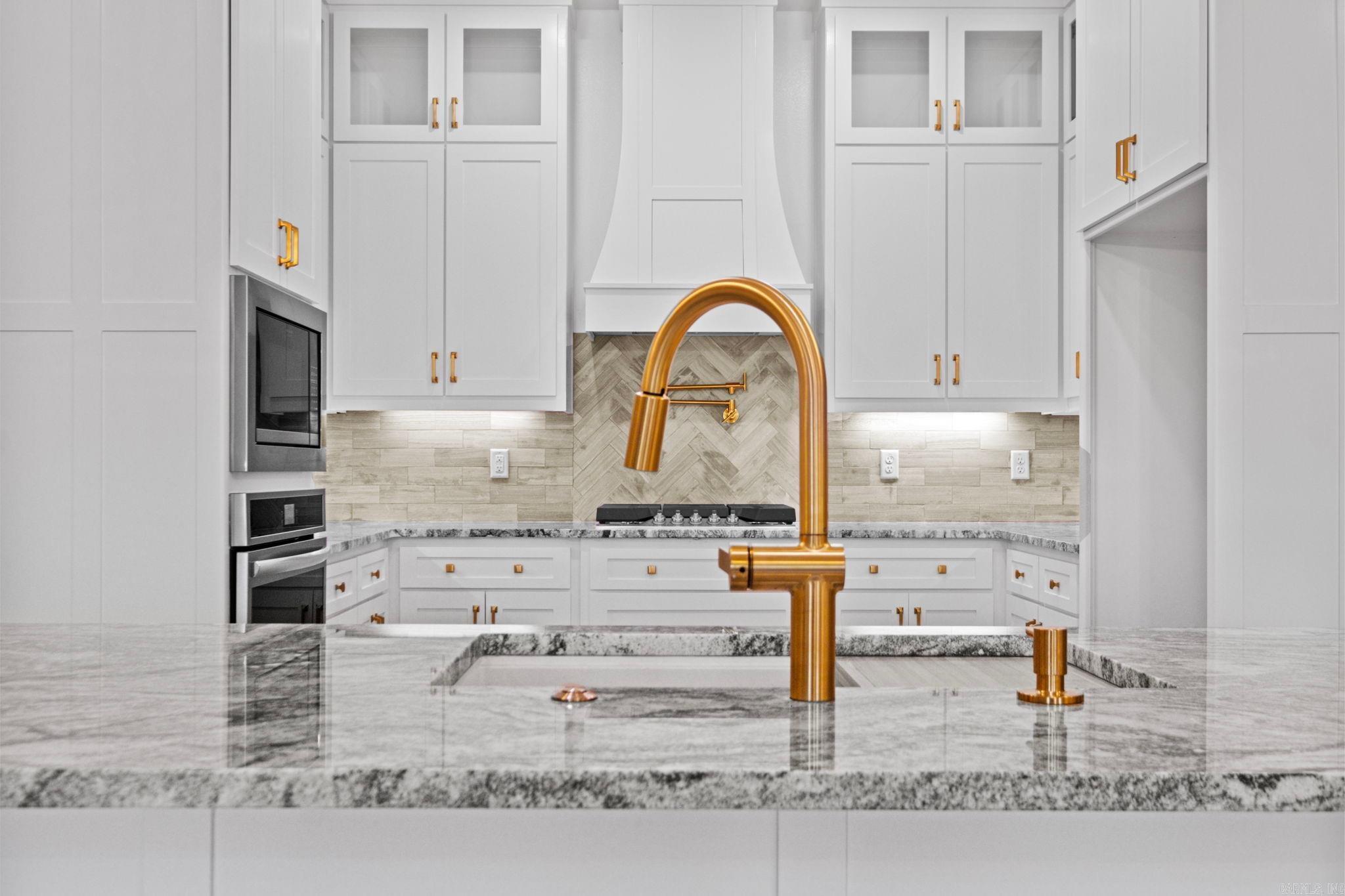 HIDDEN VALLEY ESTATES - Residential