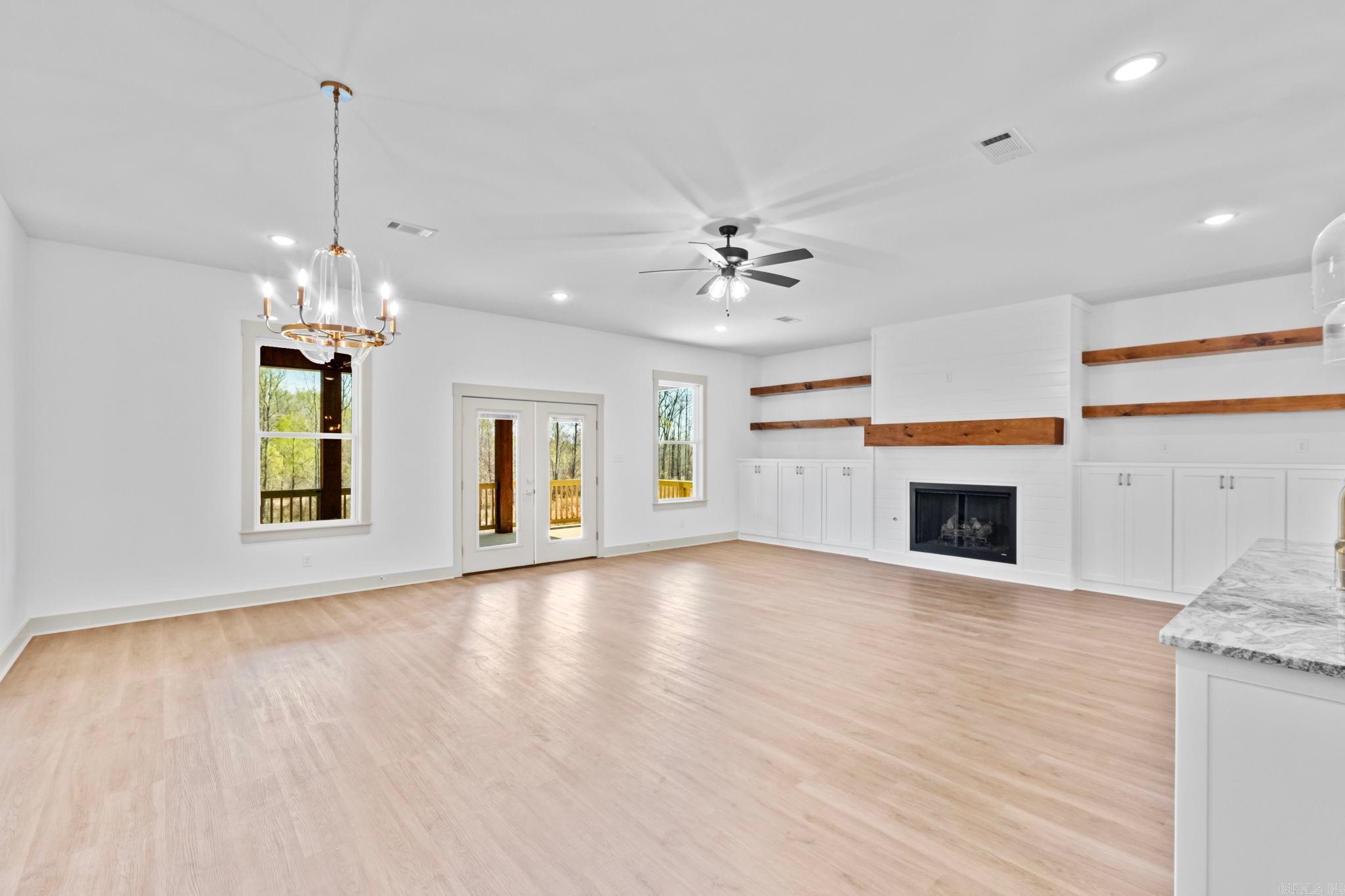 HIDDEN VALLEY ESTATES - Residential