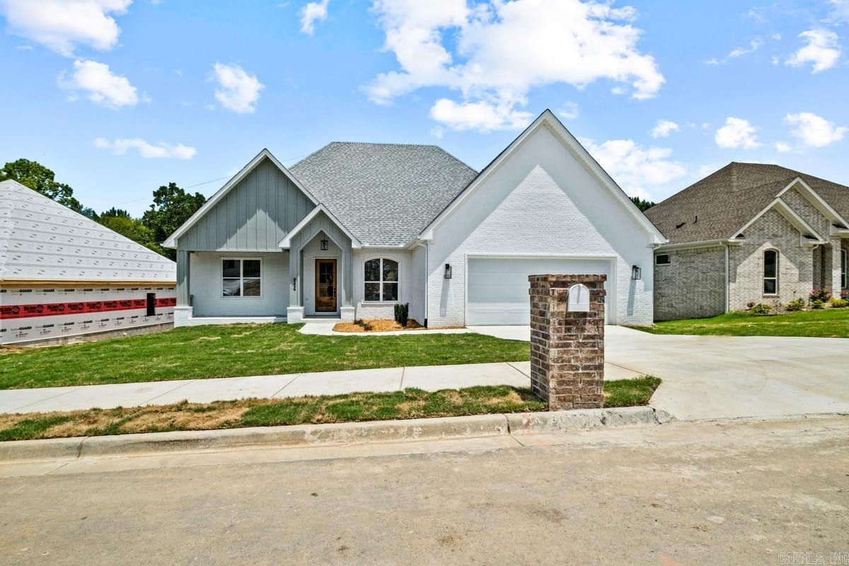HIDDEN VALLEY ESTATES - Residential
