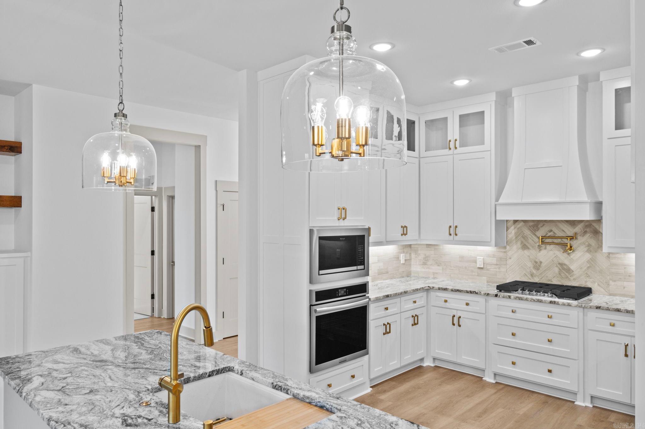 HIDDEN VALLEY ESTATES - Residential
