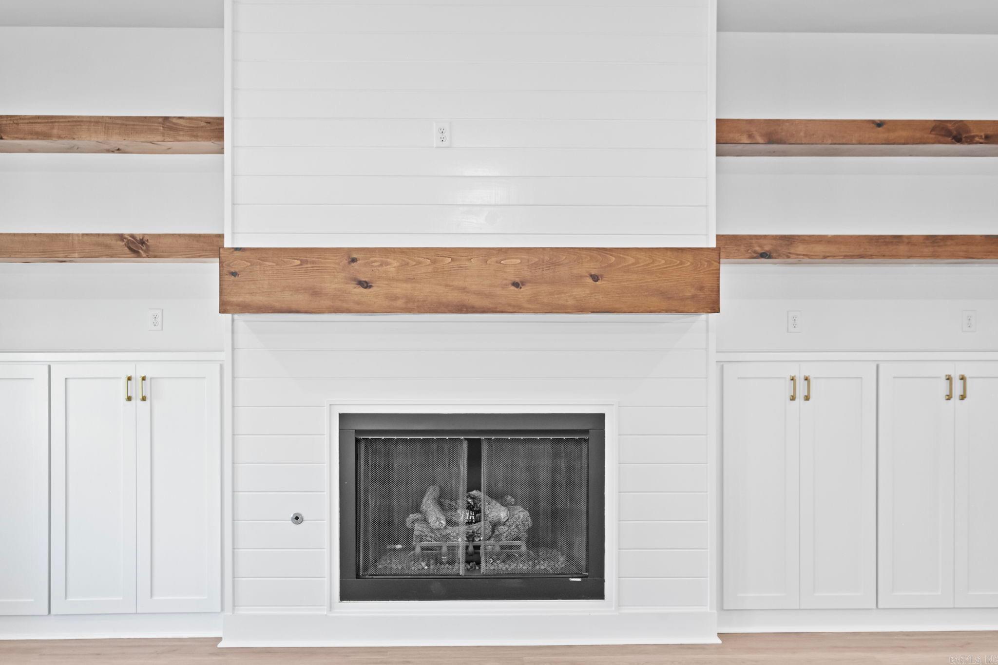 HIDDEN VALLEY ESTATES - Residential