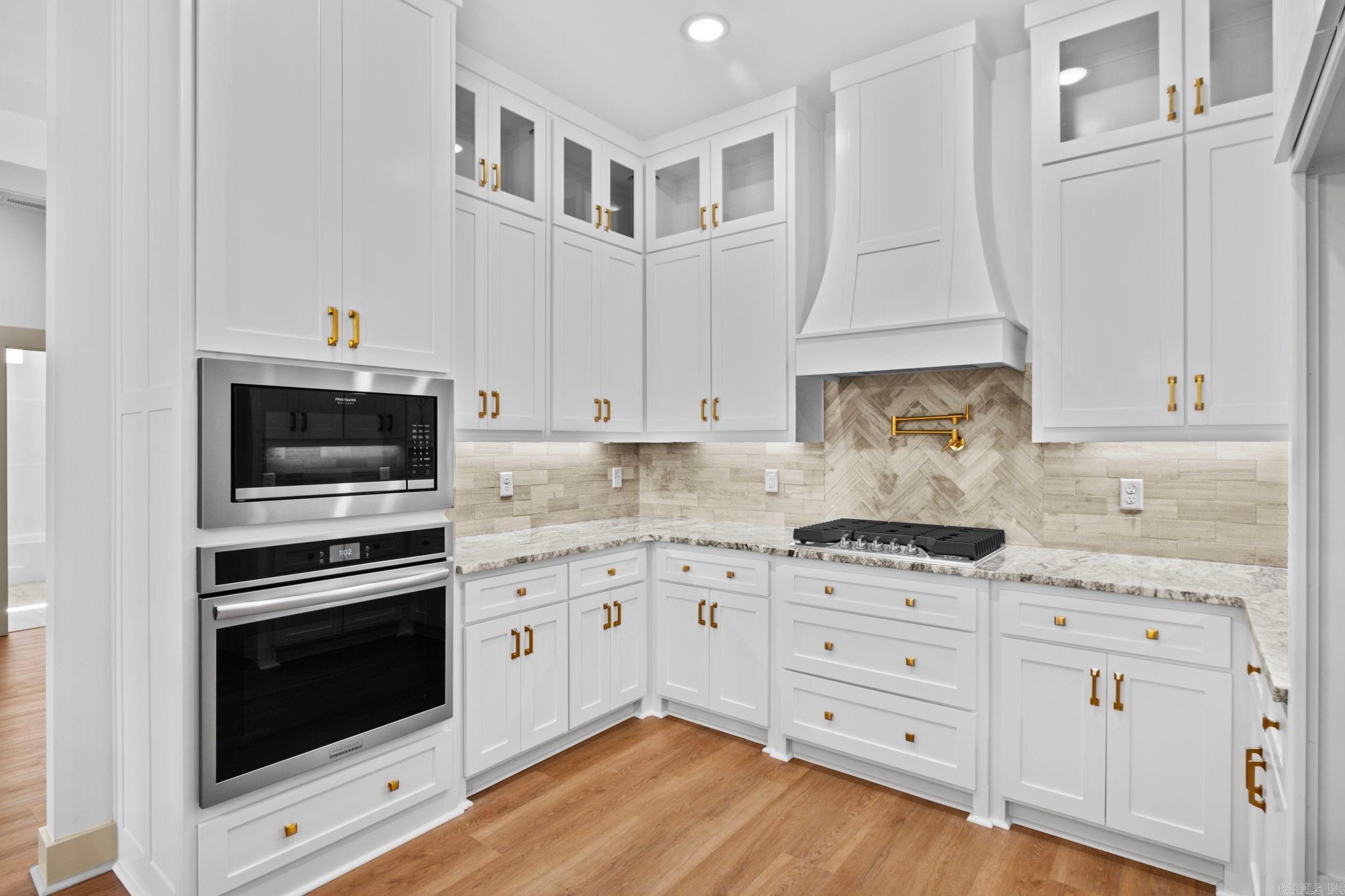 HIDDEN VALLEY ESTATES - Residential