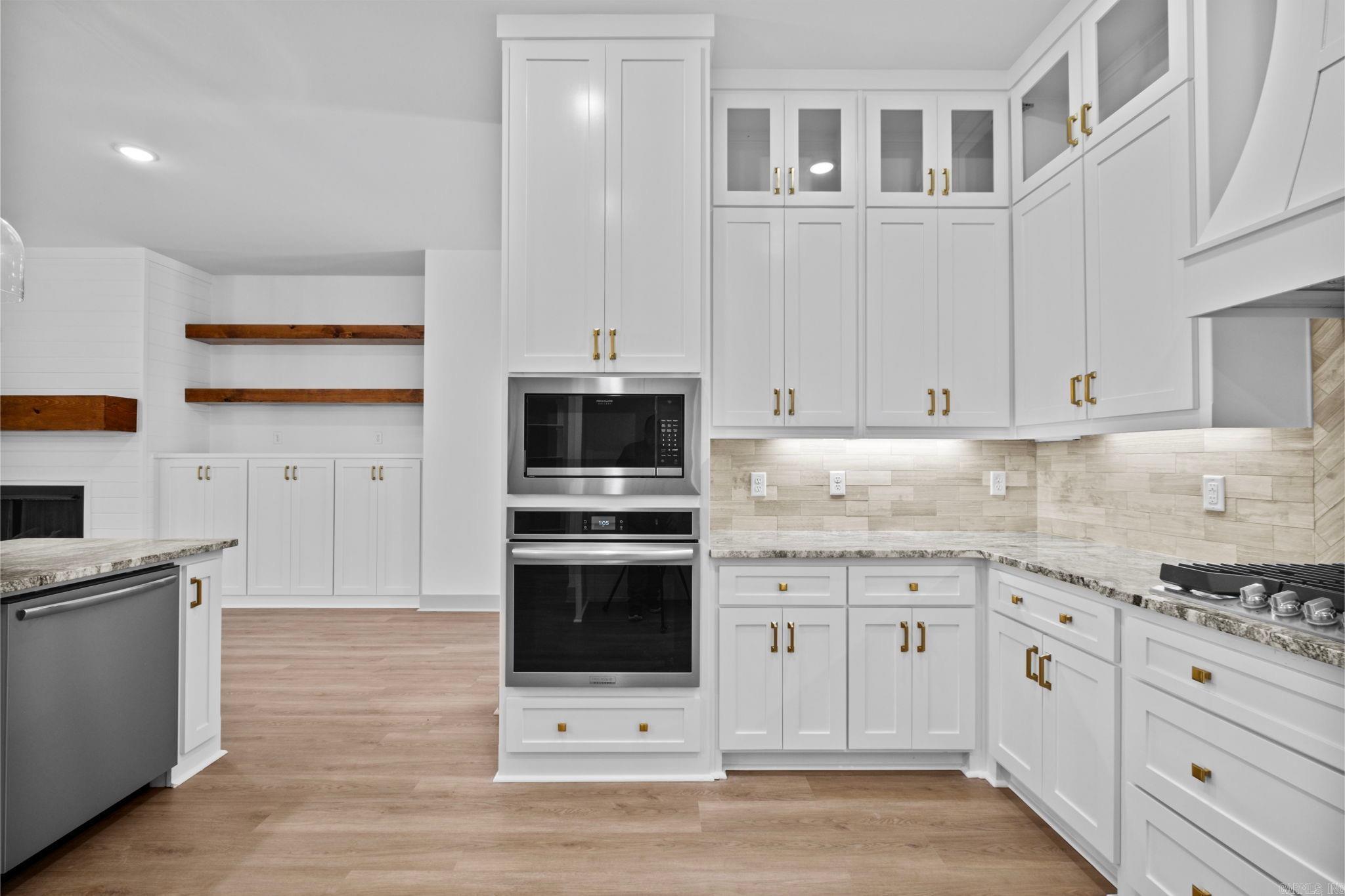 HIDDEN VALLEY ESTATES - Residential