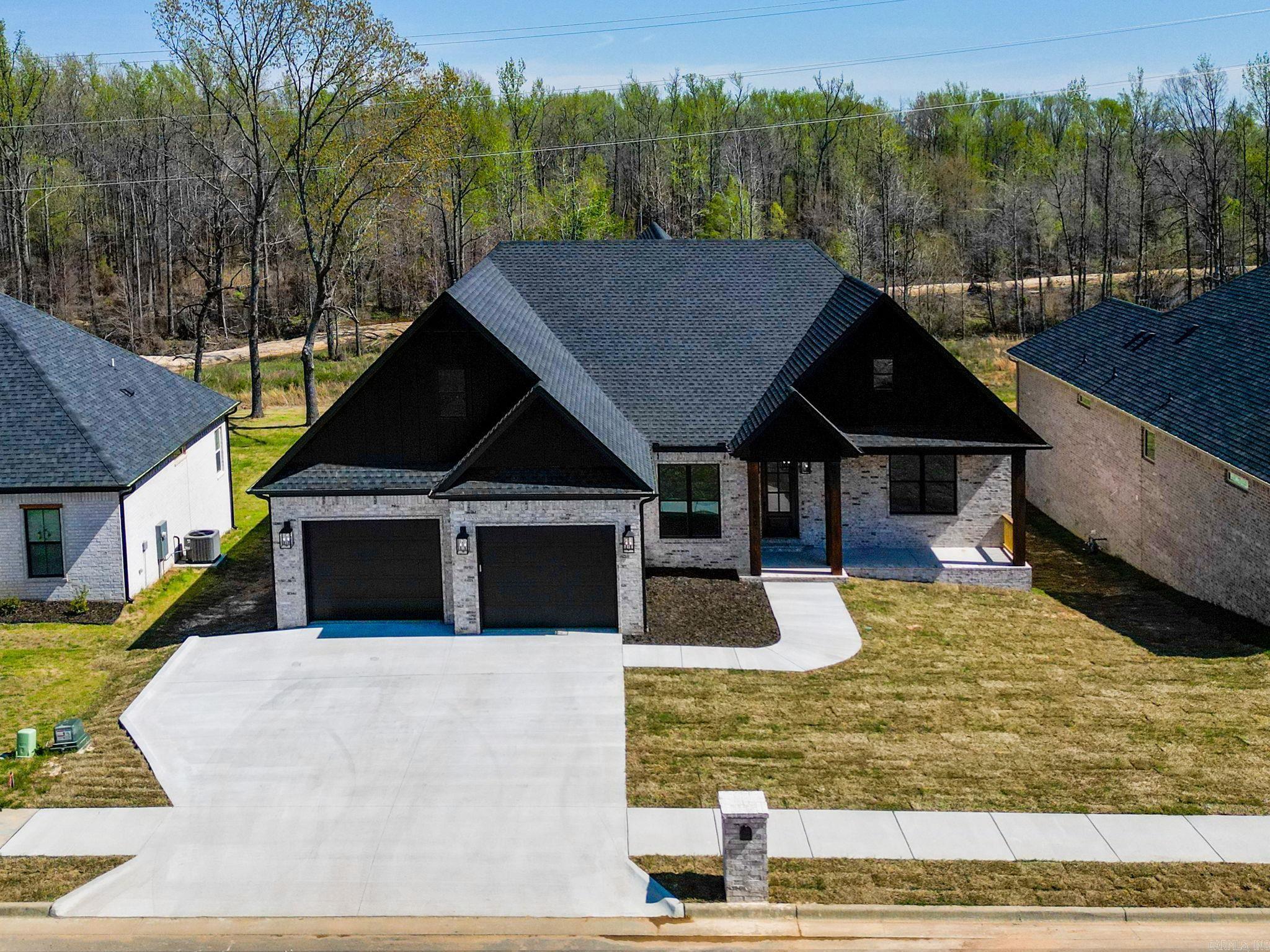 This home is currently being built, in the framing stages. Picture are of a previous home built with the same floor plan. BUYER CAN CHOOSE THEIR OWN FINISHES!!