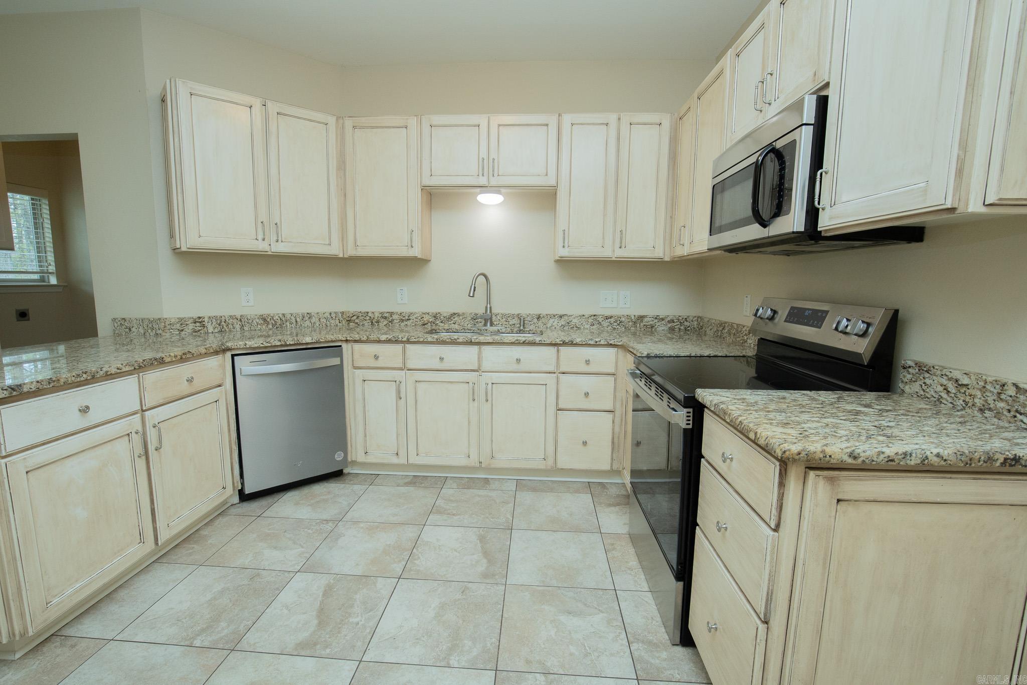Whispering Oak - Residential