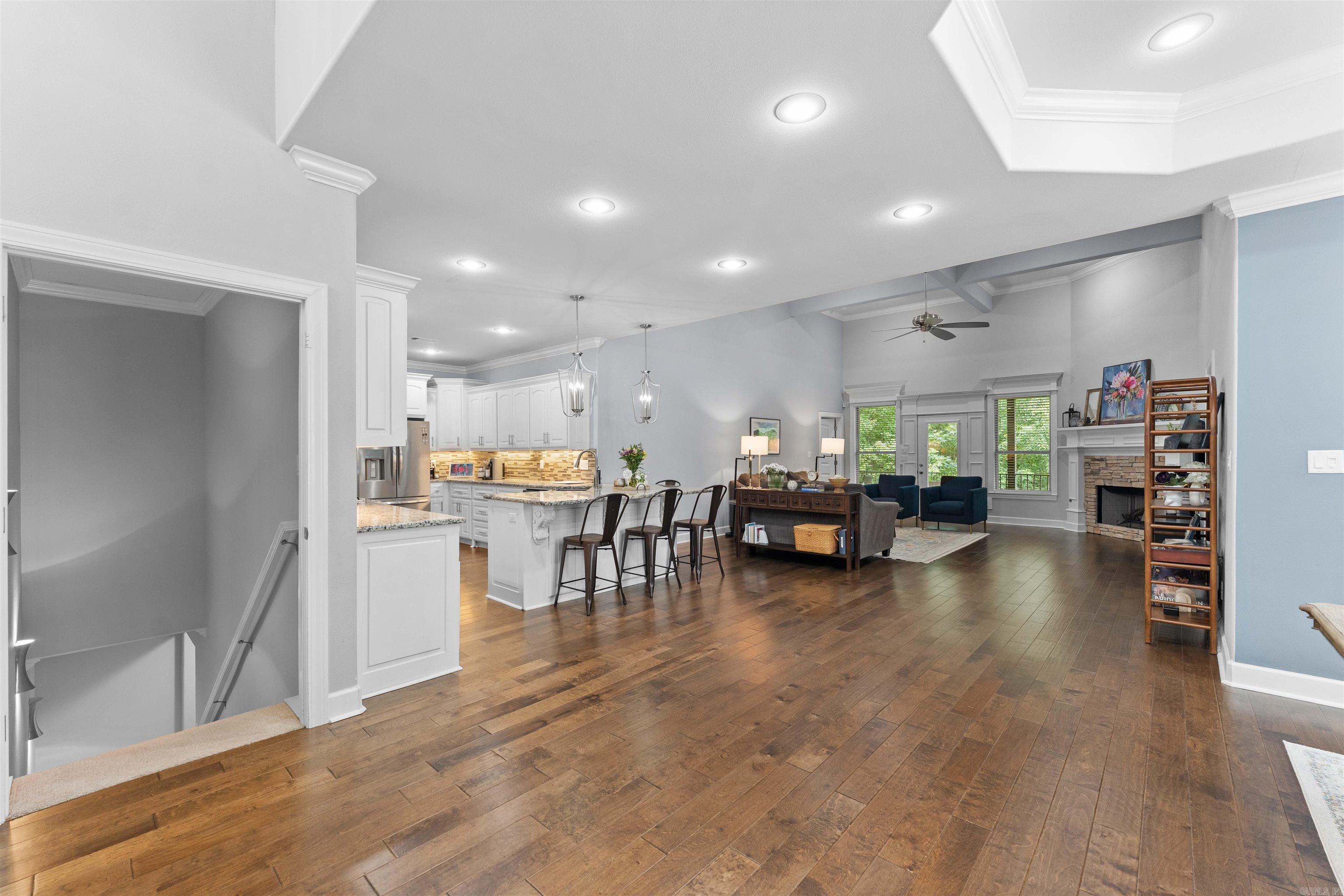WOODLANDS EDGE - Residential