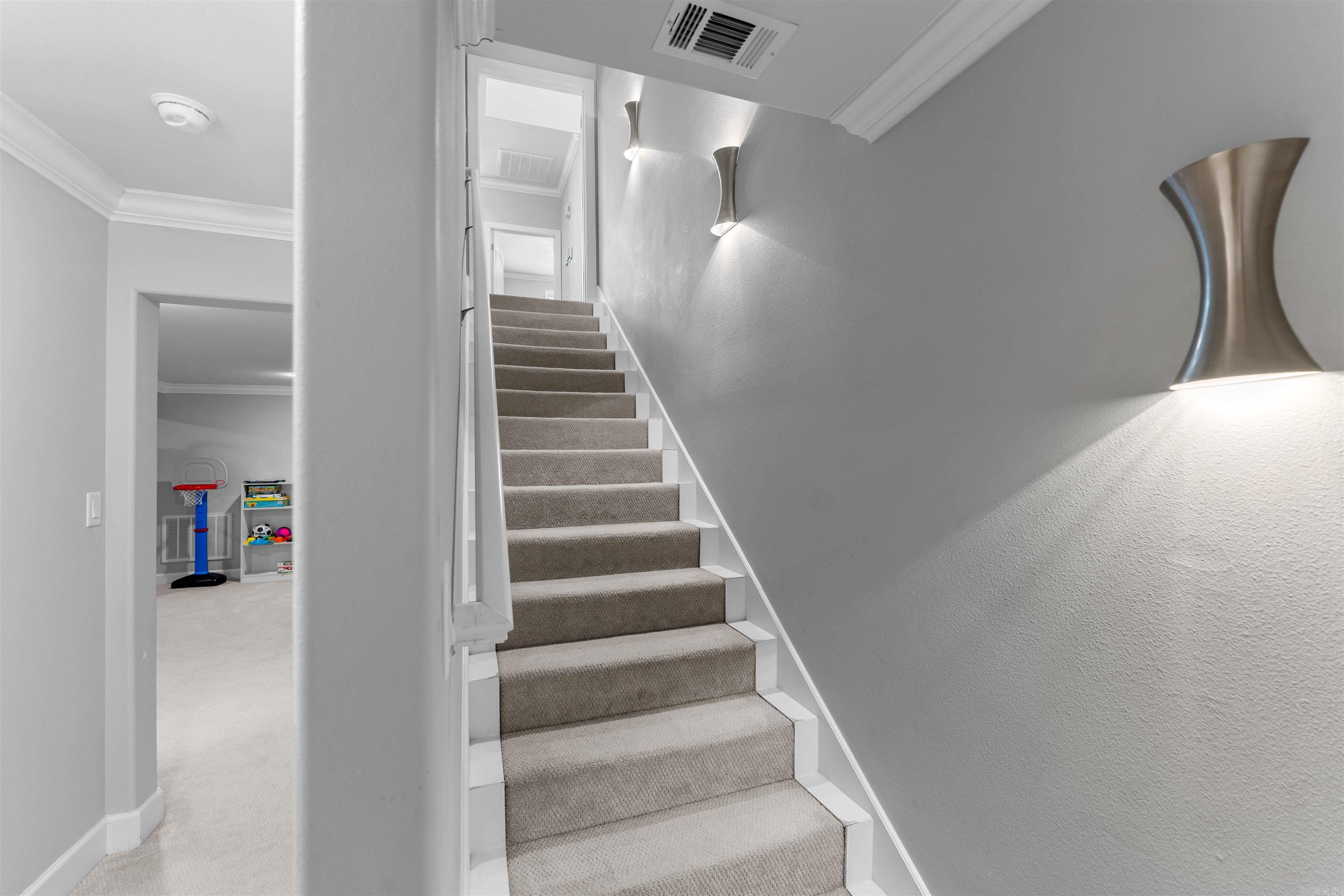 WOODLANDS EDGE - Residential