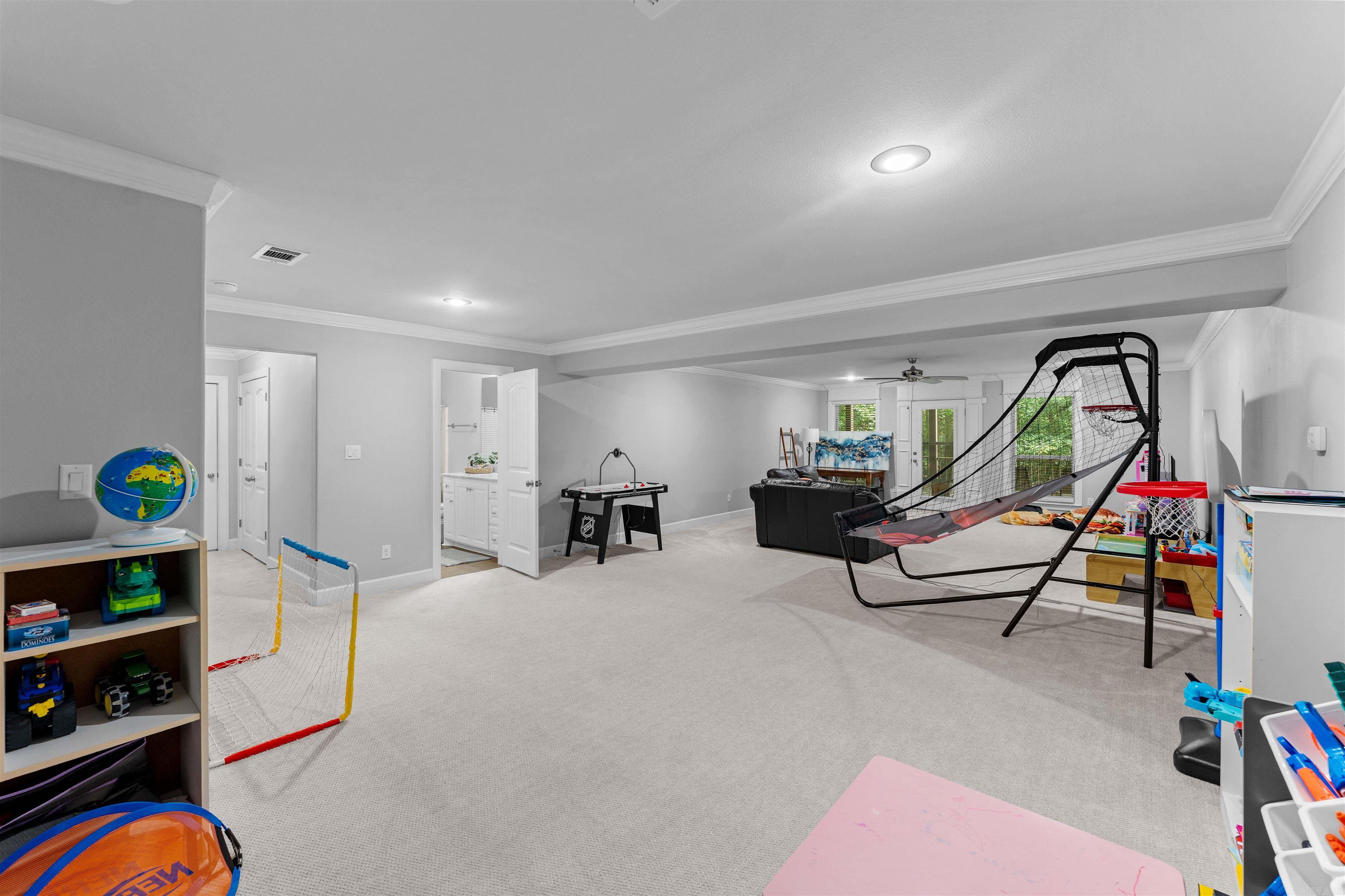 WOODLANDS EDGE - Residential