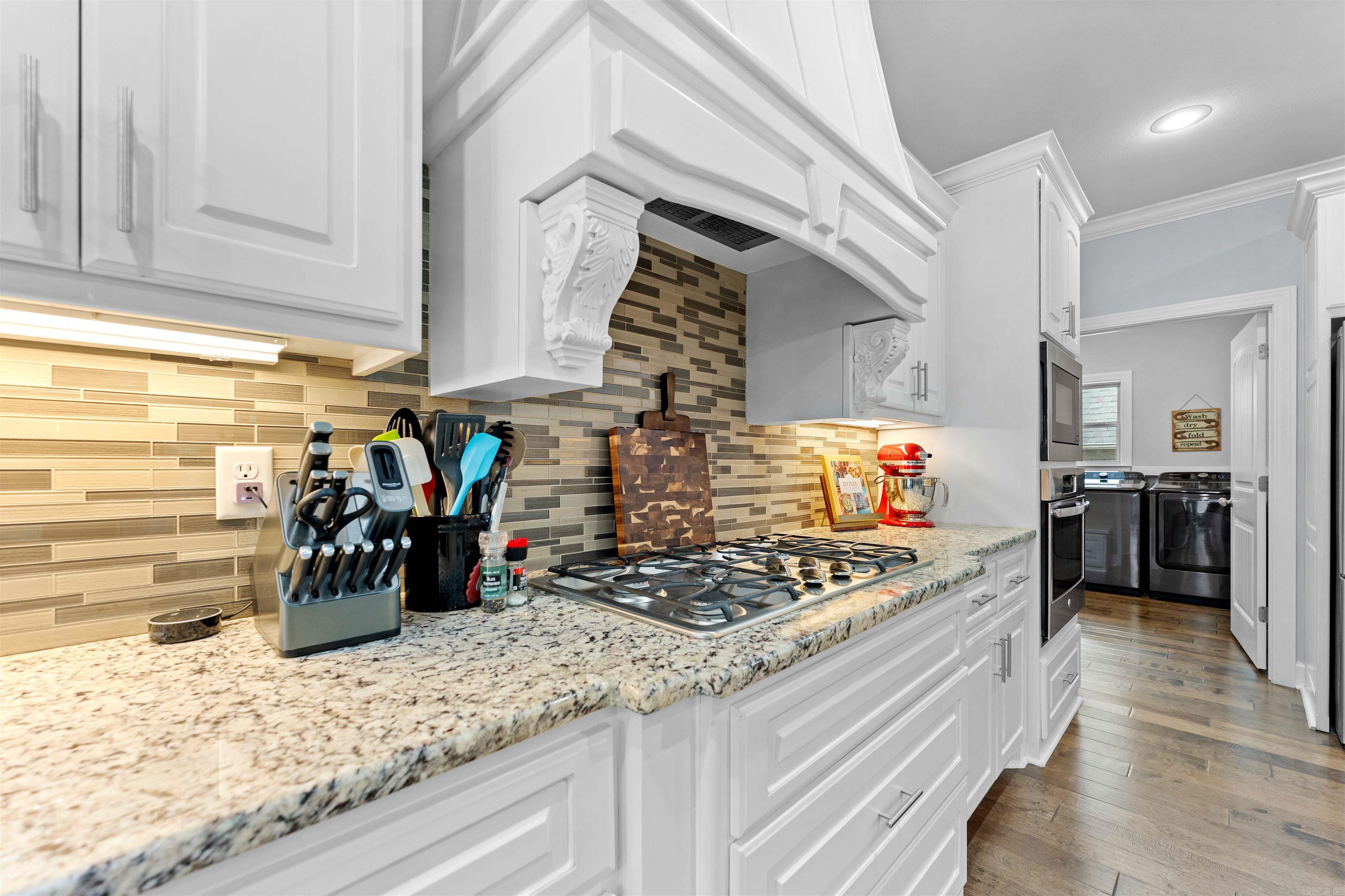 WOODLANDS EDGE - Residential