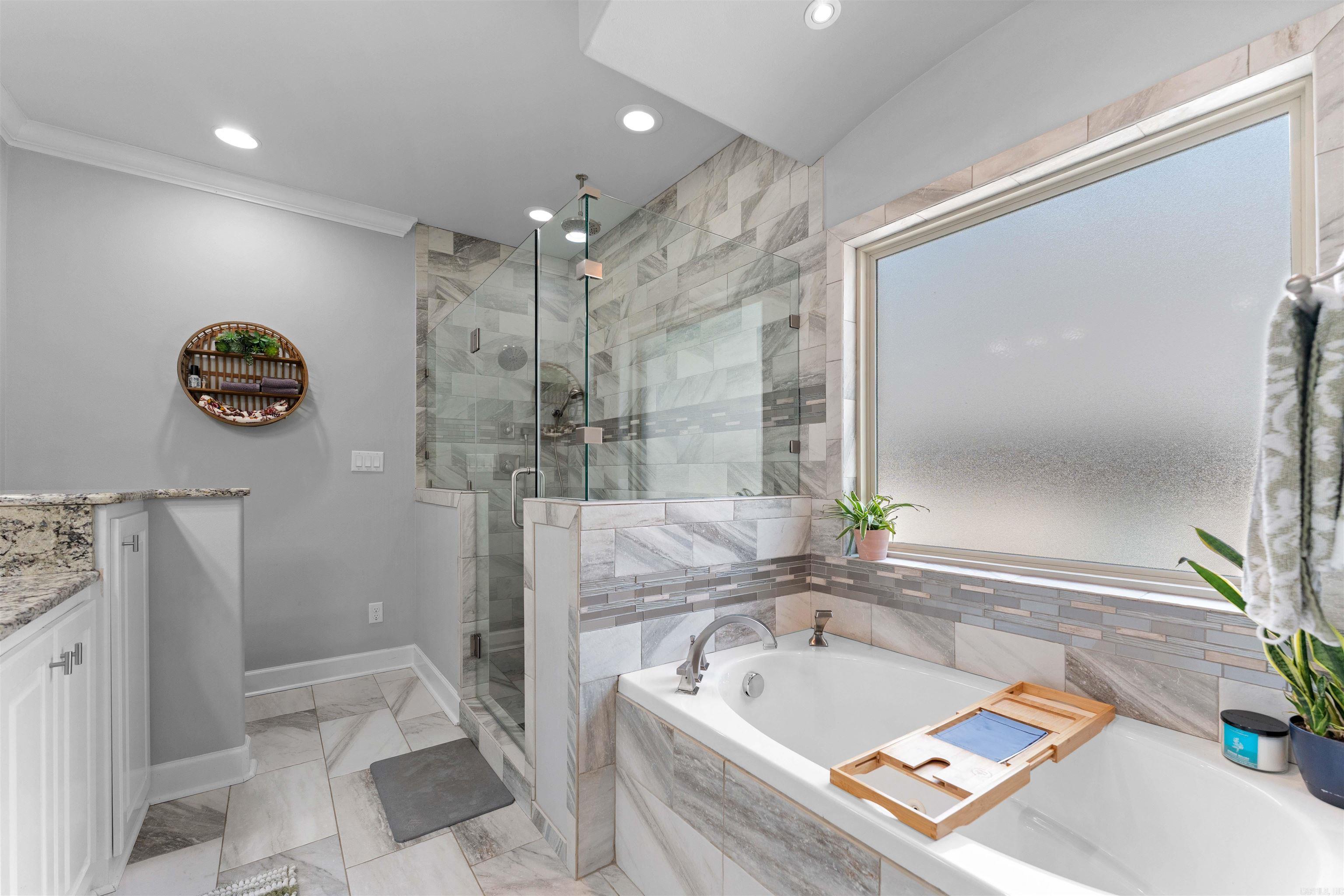 WOODLANDS EDGE - Residential