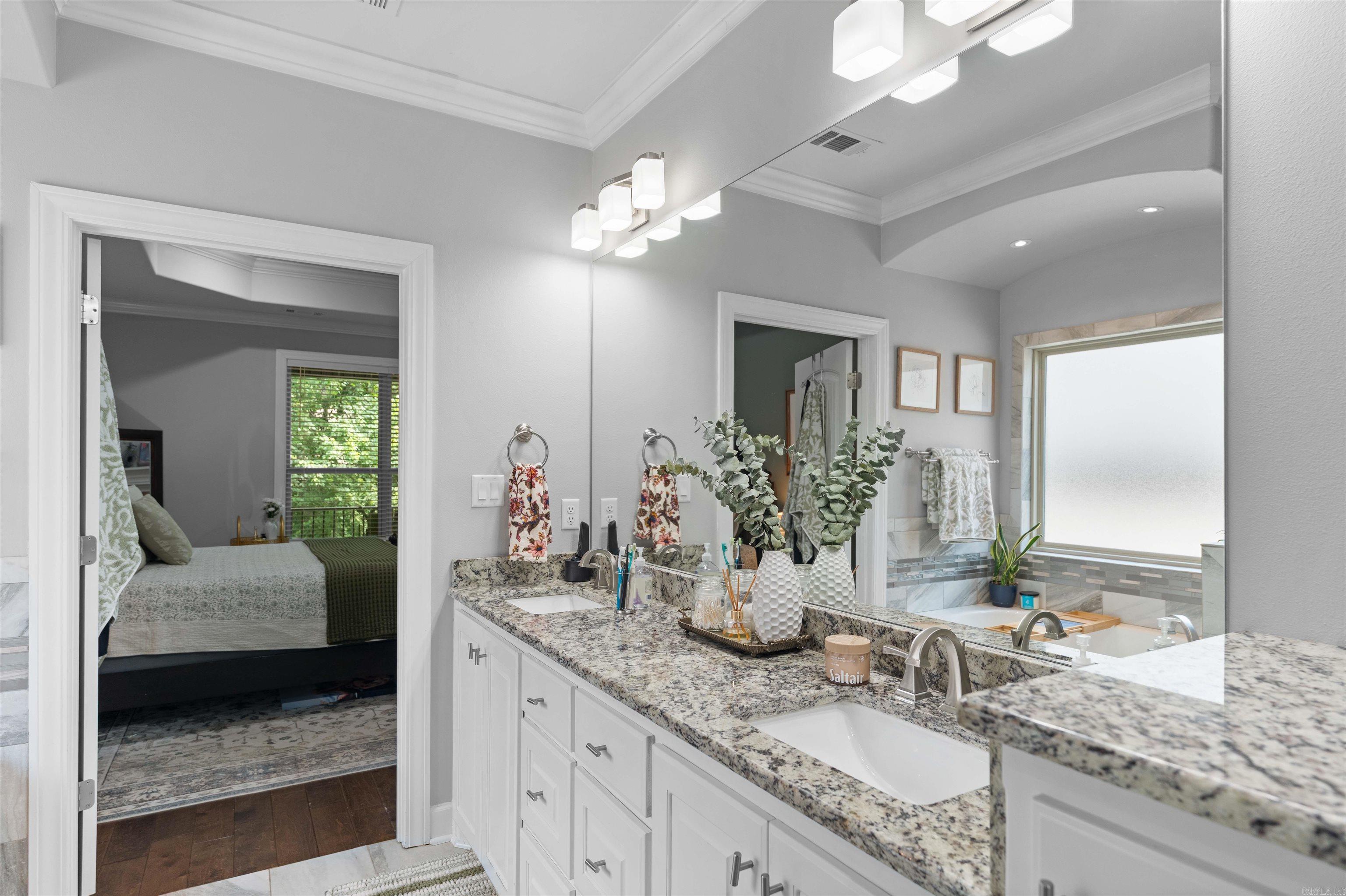 WOODLANDS EDGE - Residential