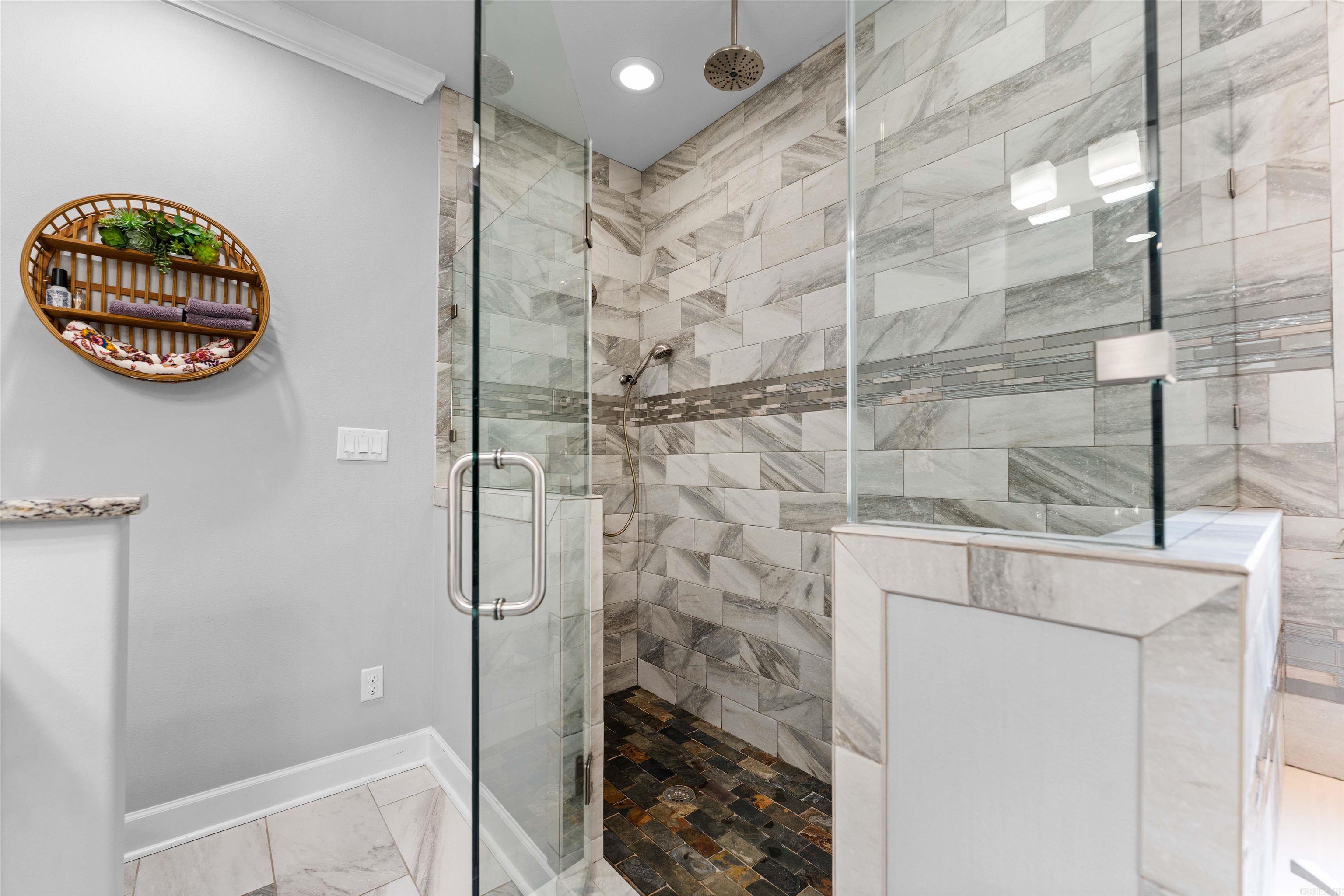 WOODLANDS EDGE - Residential
