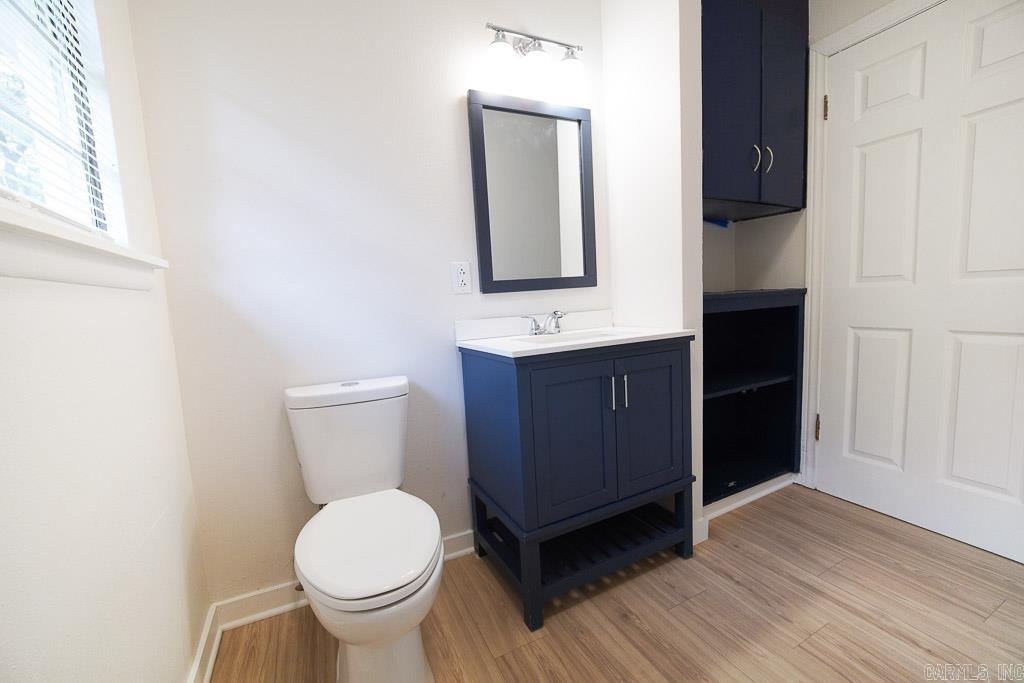 WAKEFIELD VILLAGE - Residential