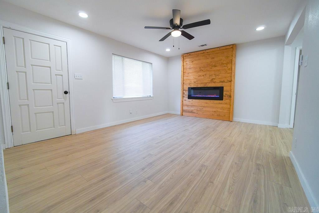 WAKEFIELD VILLAGE - Residential