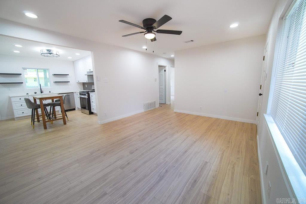 WAKEFIELD VILLAGE - Residential