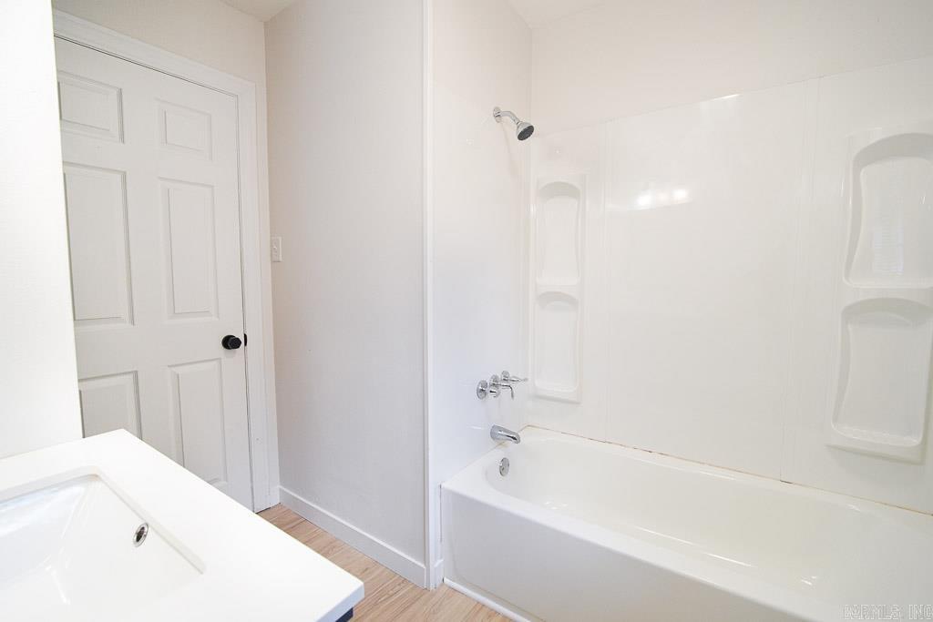 WAKEFIELD VILLAGE - Residential