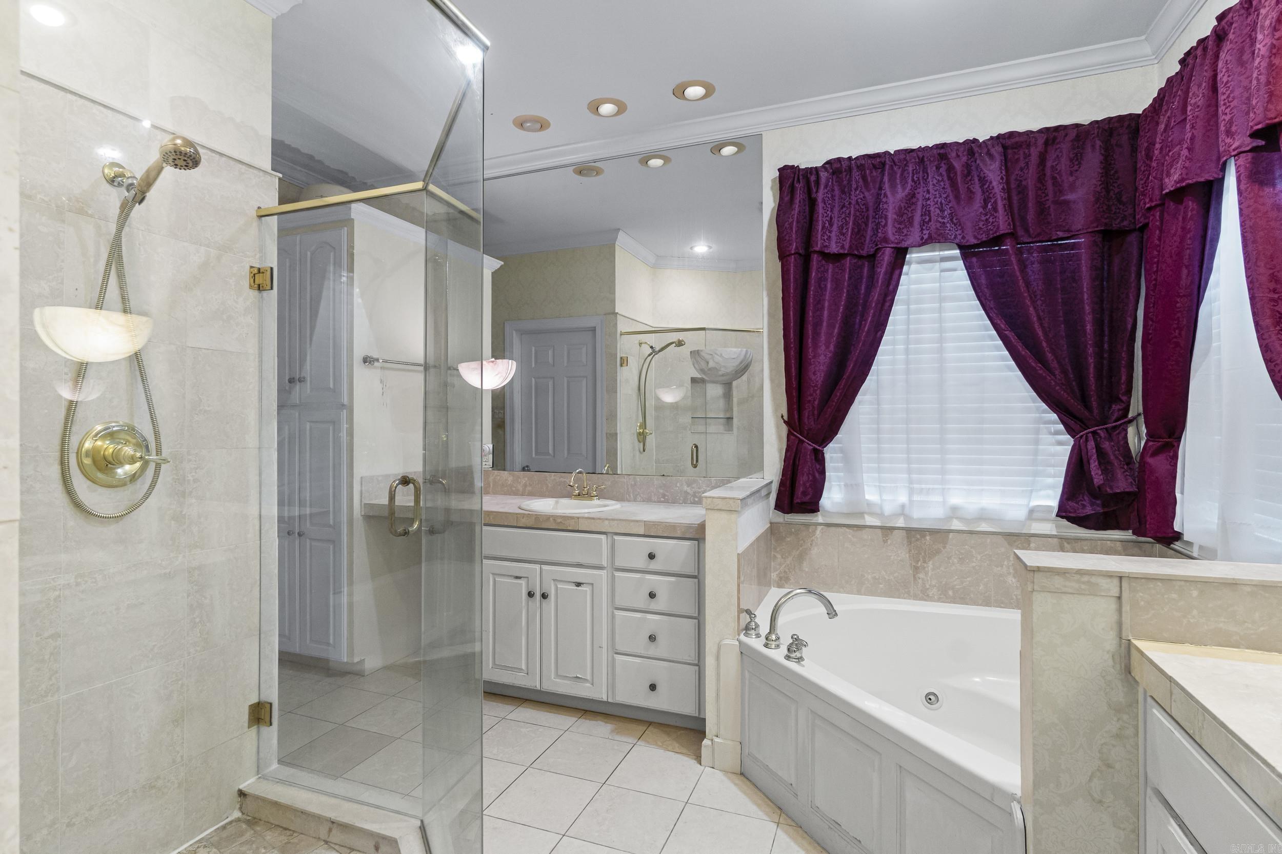 CHENAL VALLEY ABERDEEN - Residential
