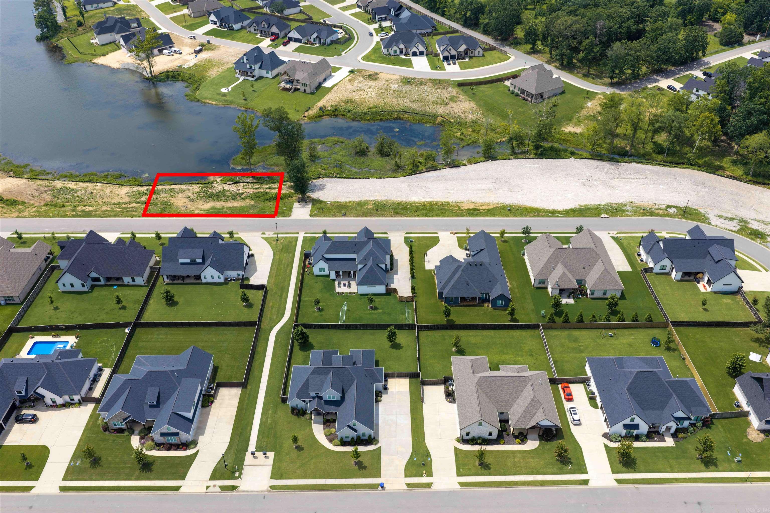 THE POINTE HURRICANE ESTATES - Land